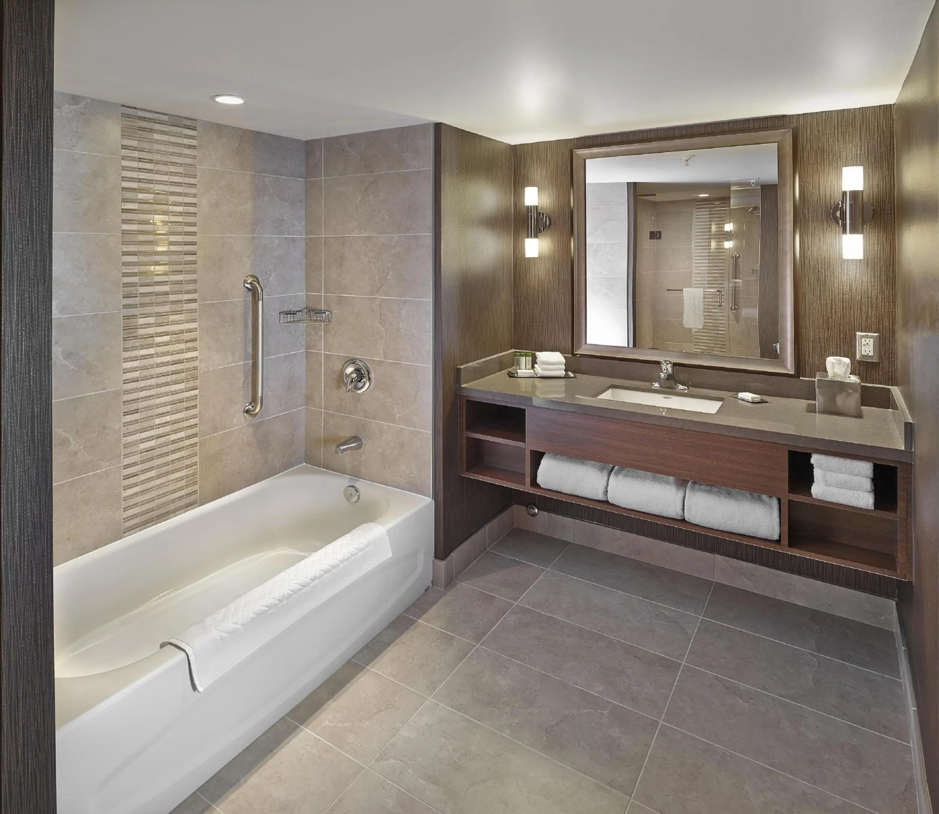 Bathroom in DoubleTree by Hilton West Edmonton