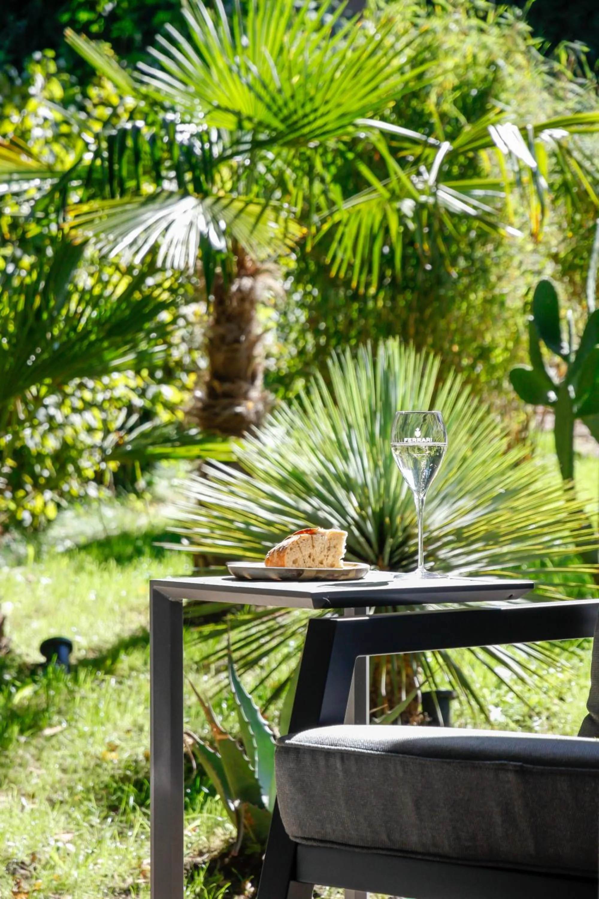 Garden in Villa les érables Restaurant Linea