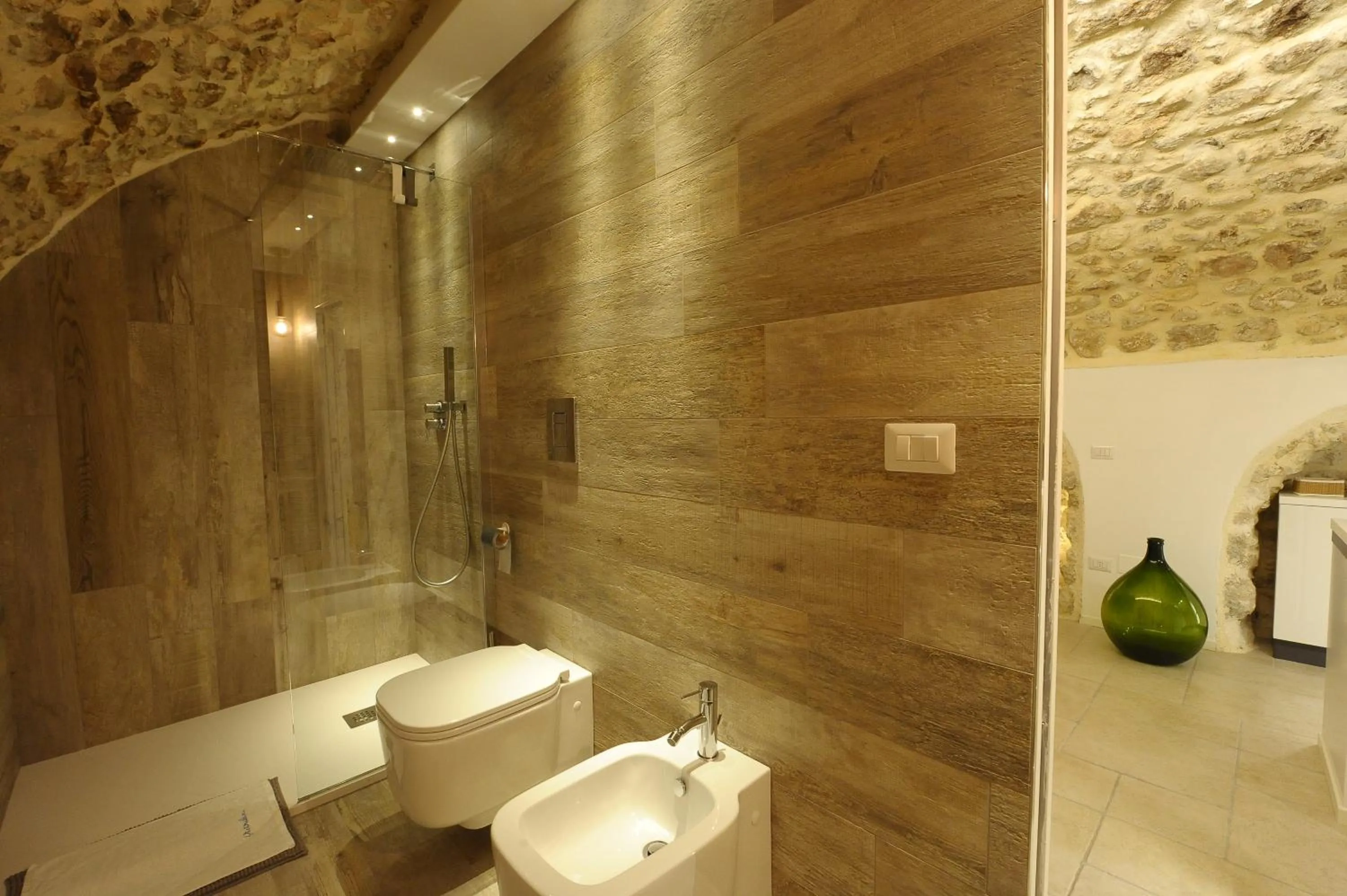 Bathroom in Pietrabianca Santa Maria Apartments