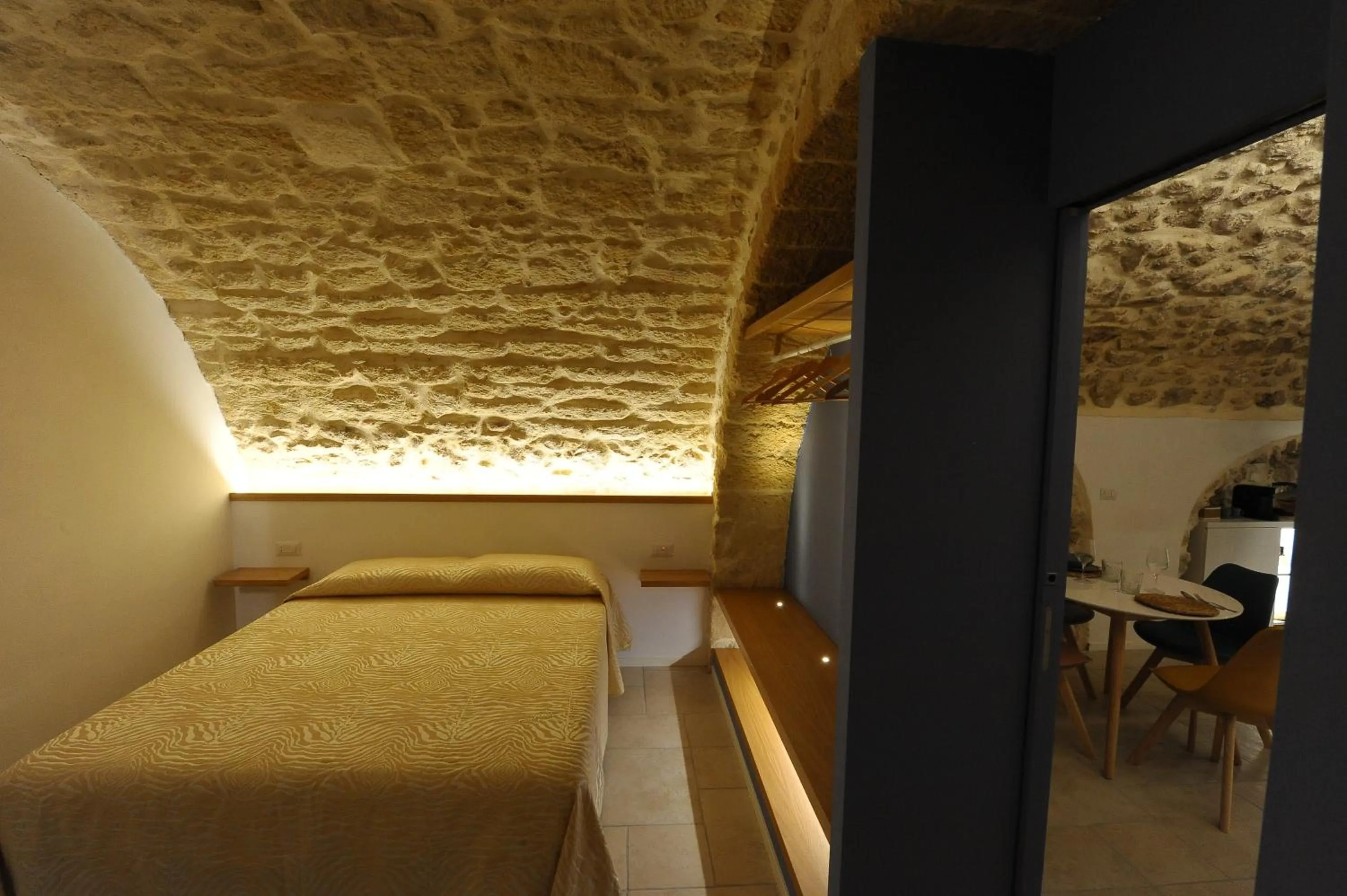 Photo of the whole room, Bed in Pietrabianca Santa Maria Apartments