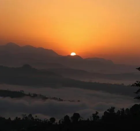 Sunrise in Hotel Himalayan Glacier