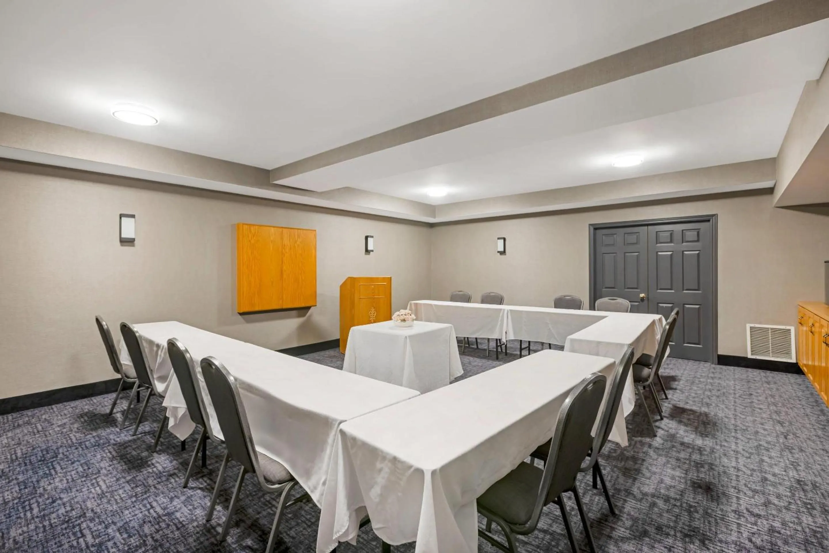 Meeting/conference room in Quality Inn & Suites