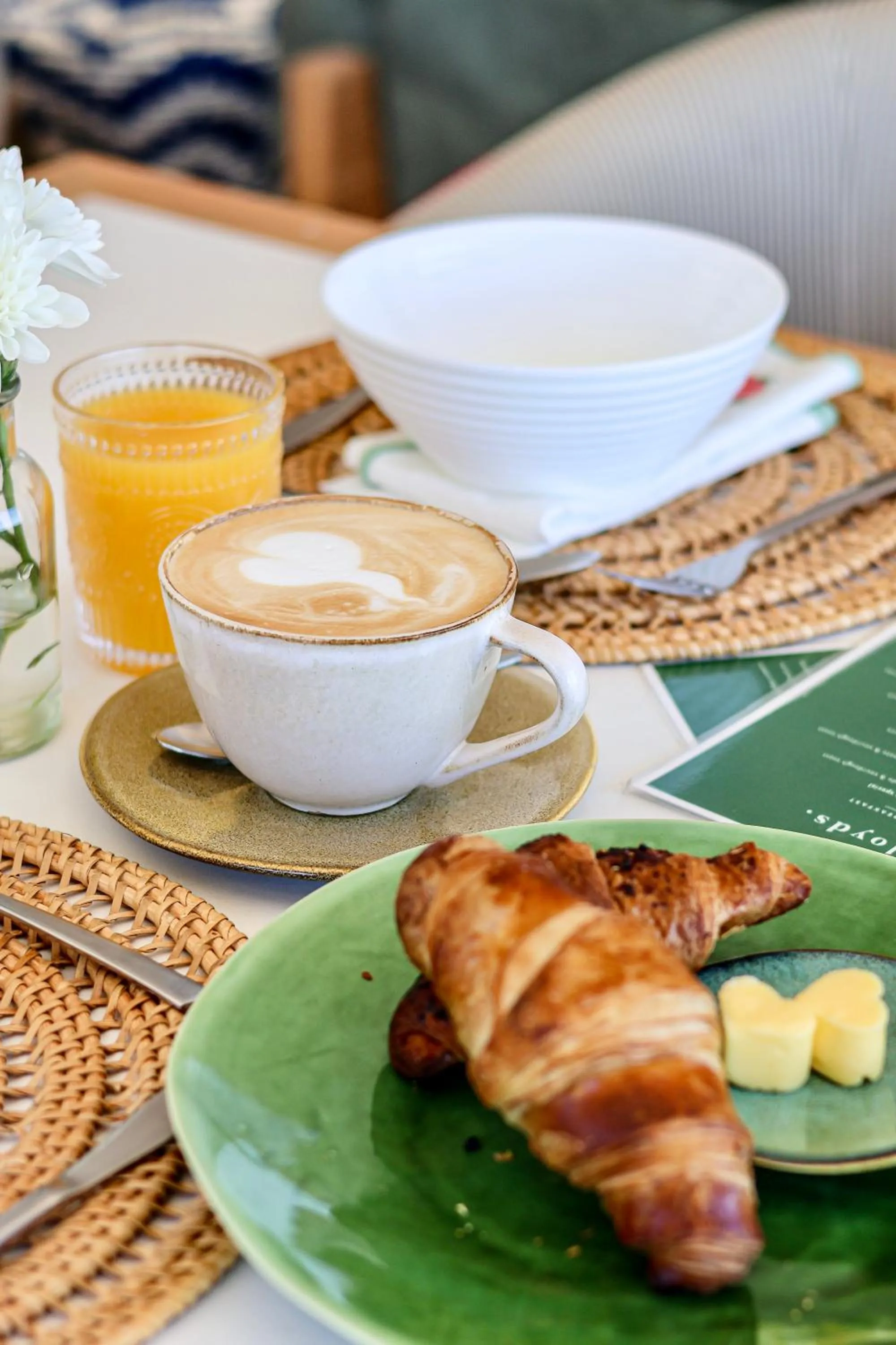 Food and drinks in Royal Boutique Hotel