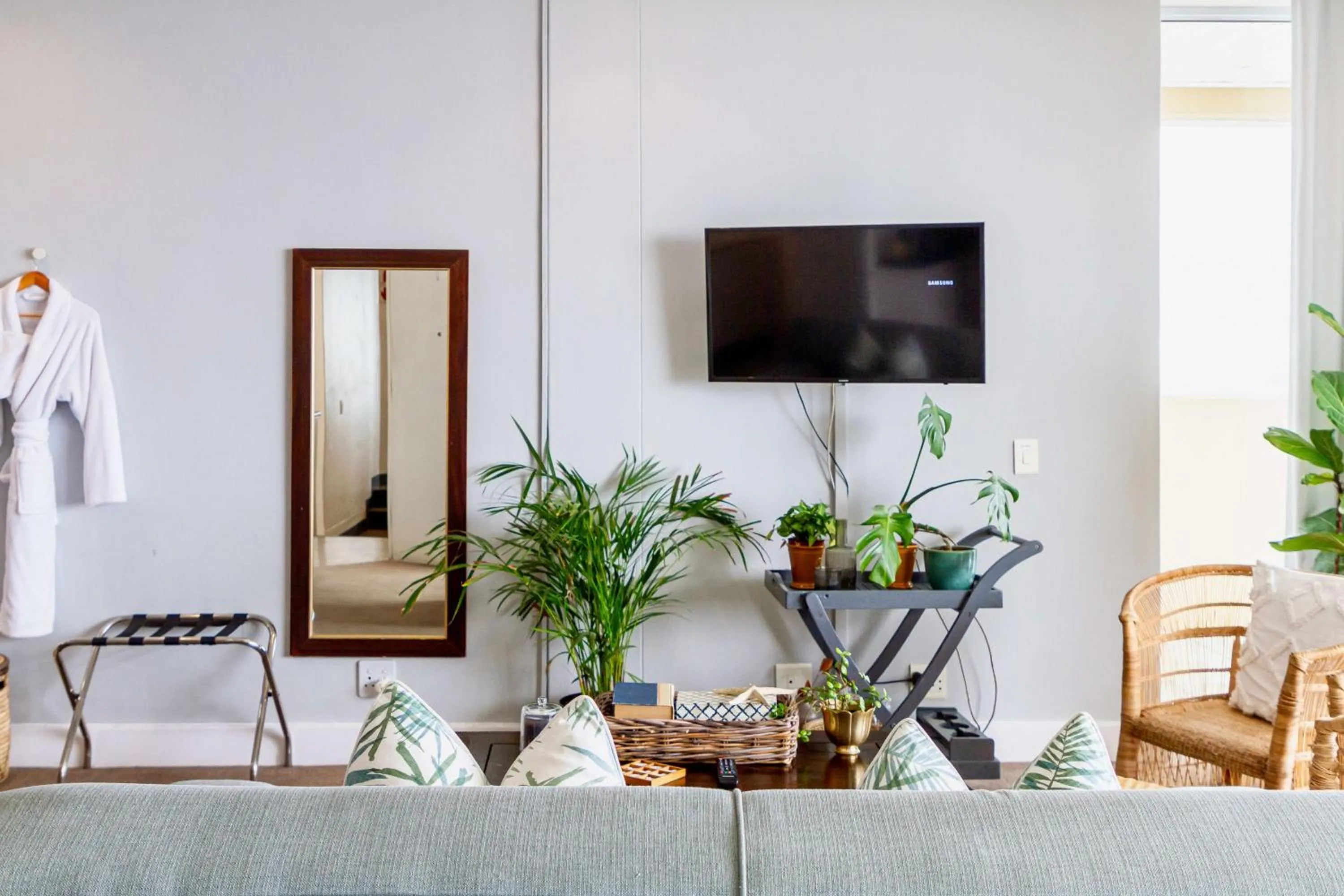 TV and multimedia in Royal Boutique Hotel