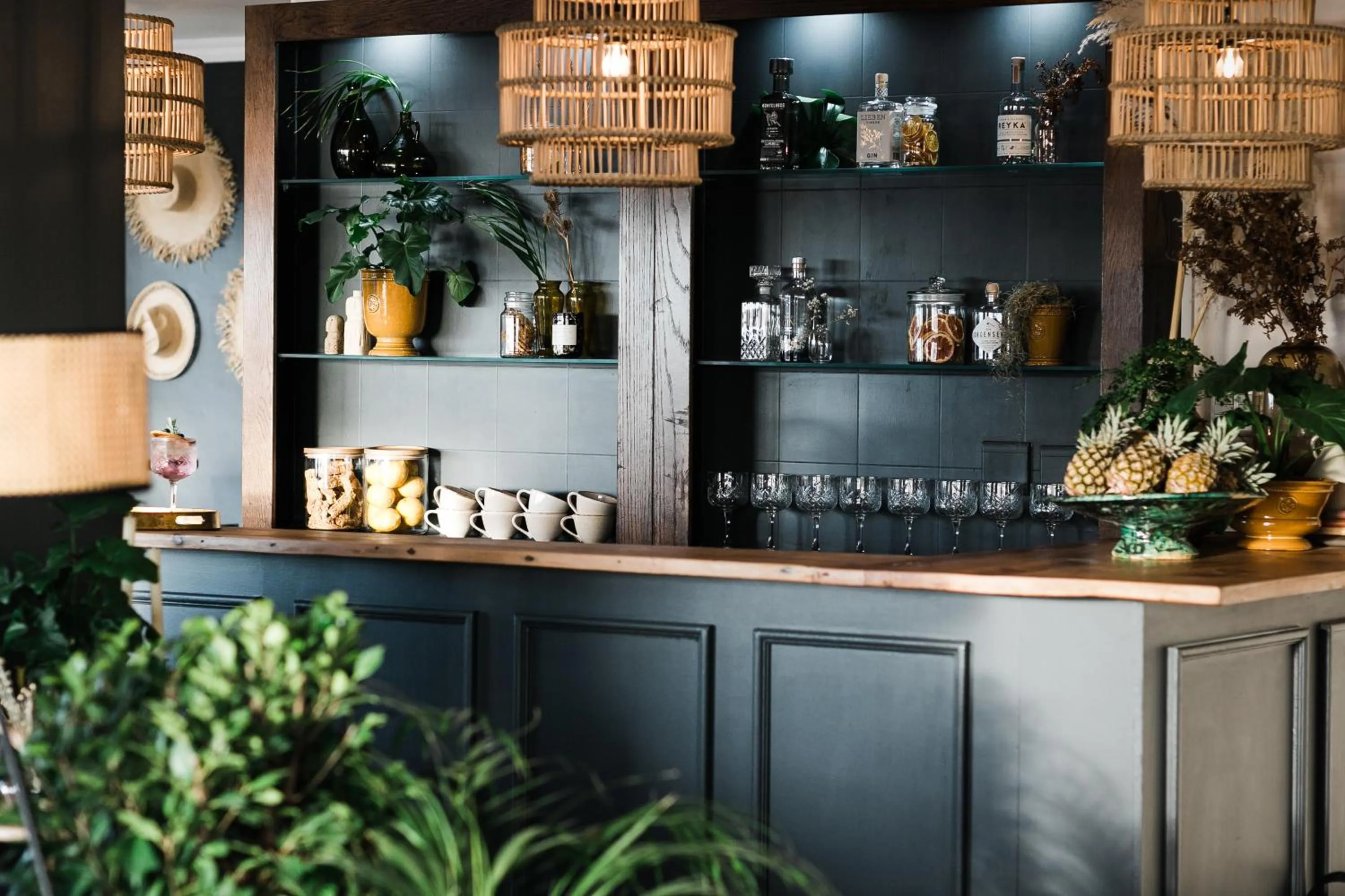 Lounge or bar in Royal Boutique Hotel