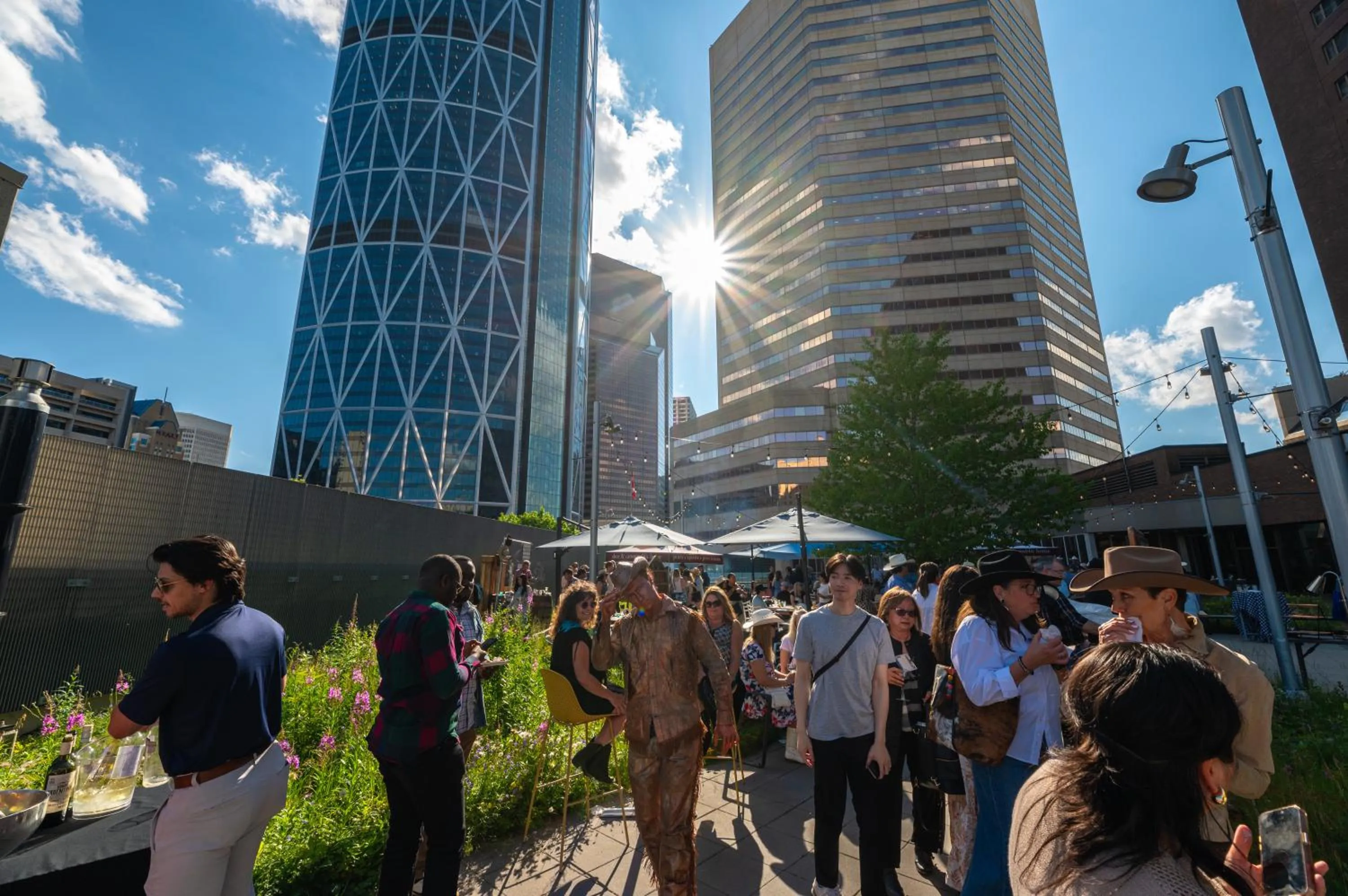 Patio in Delta Hotels by Marriott Calgary Downtown