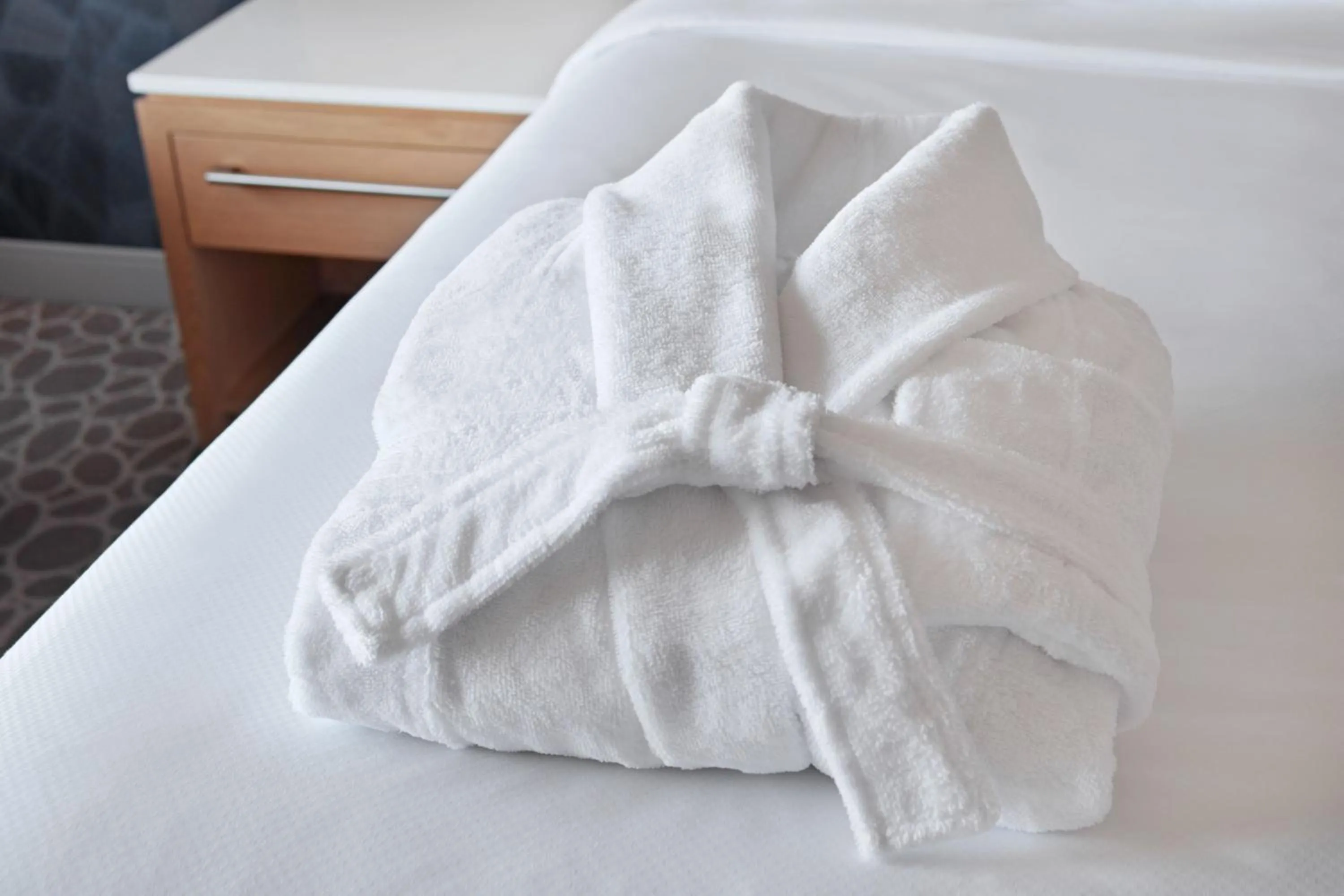 Photo of the whole room, Bed in Delta Hotels by Marriott Calgary Downtown