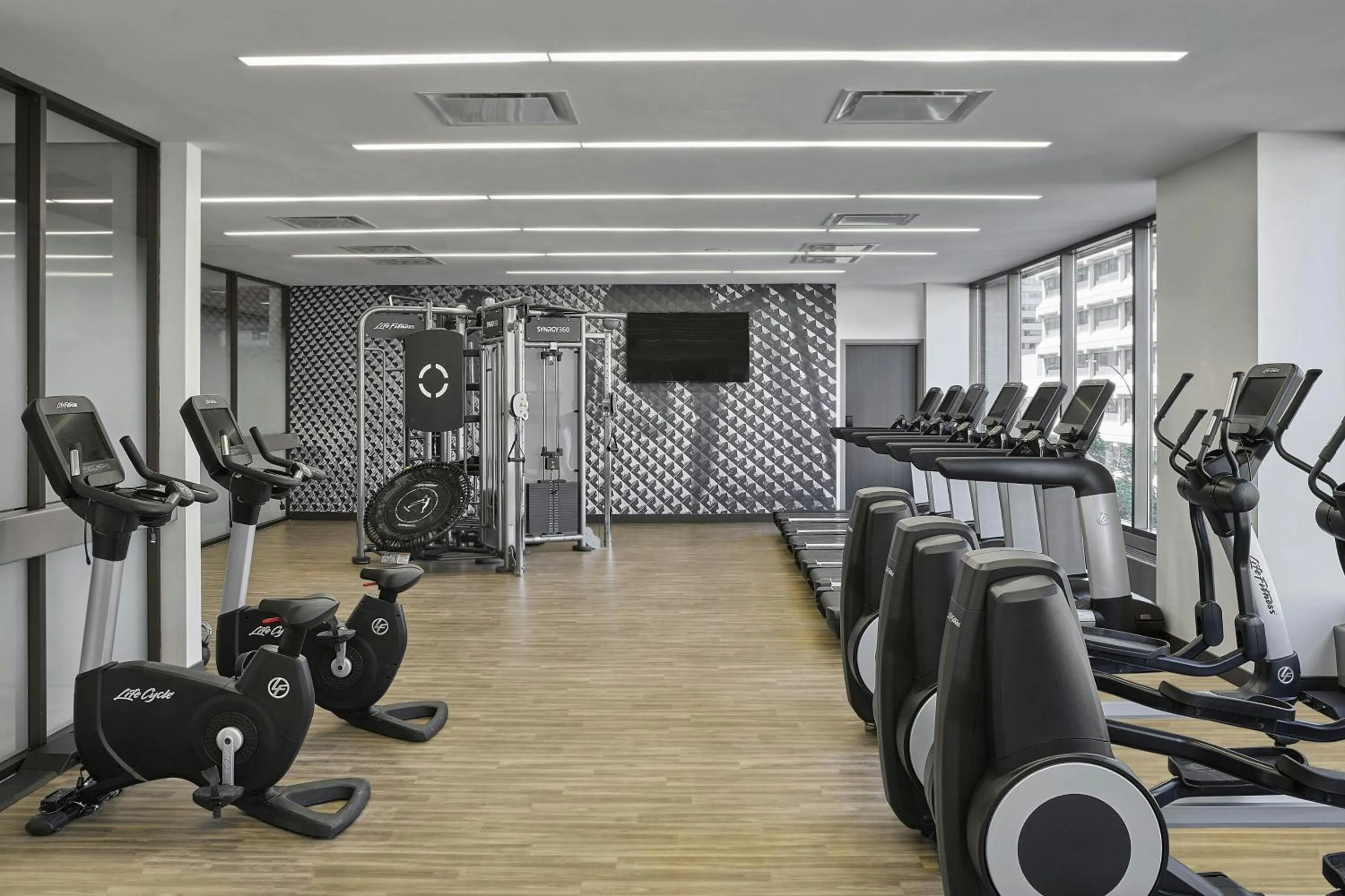 Fitness centre/facilities in Delta Hotels by Marriott Calgary Downtown