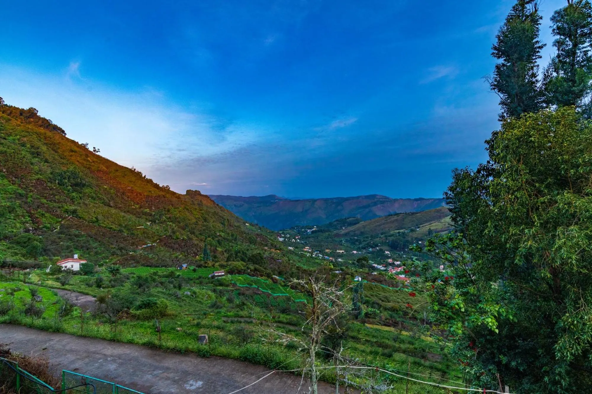 Mountain view in Warmth Hill Crest