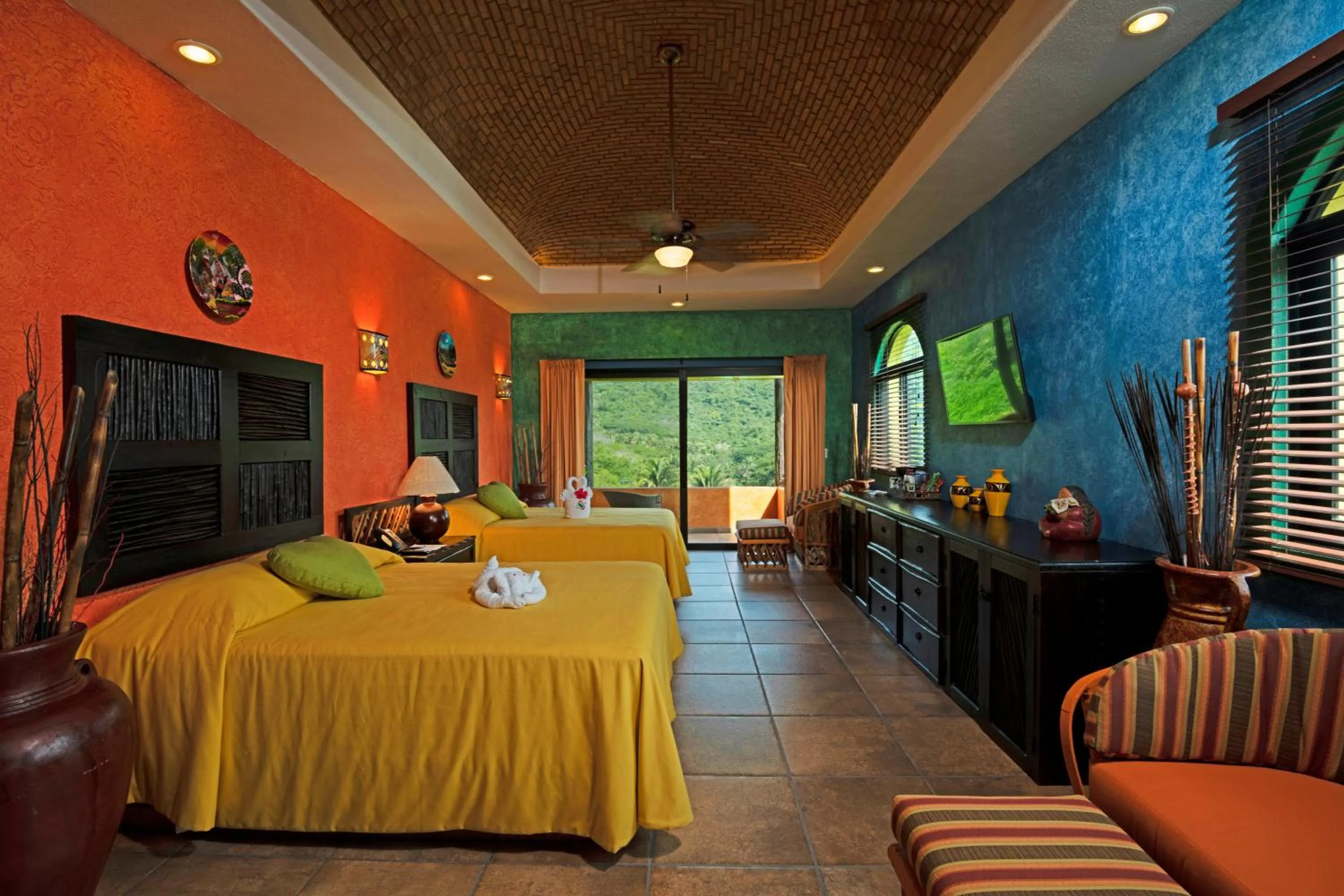 Bed in El Corazón Golf & Spa Resort Manzanillo