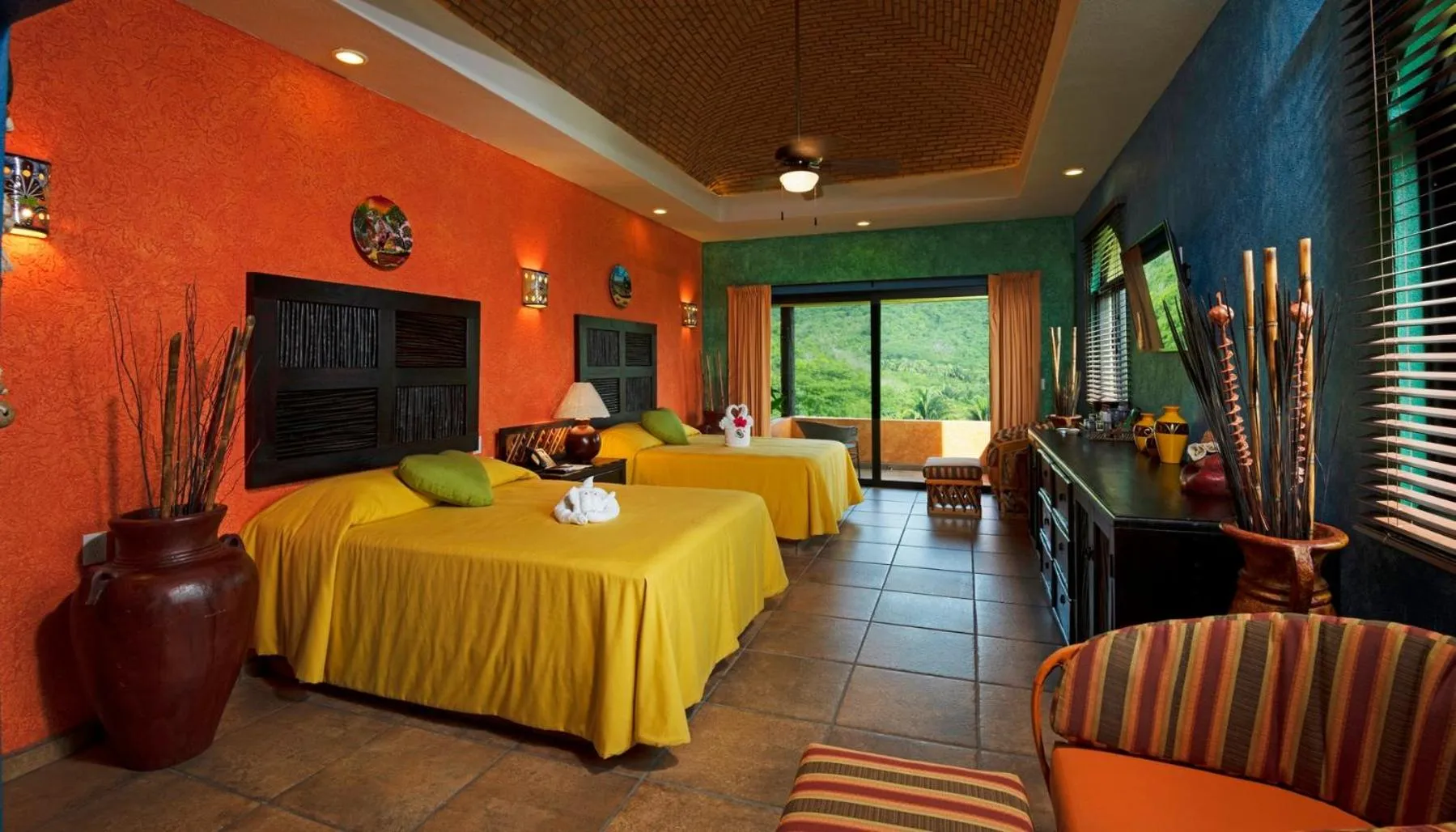 Bed in El Corazón Golf & Spa Resort Manzanillo