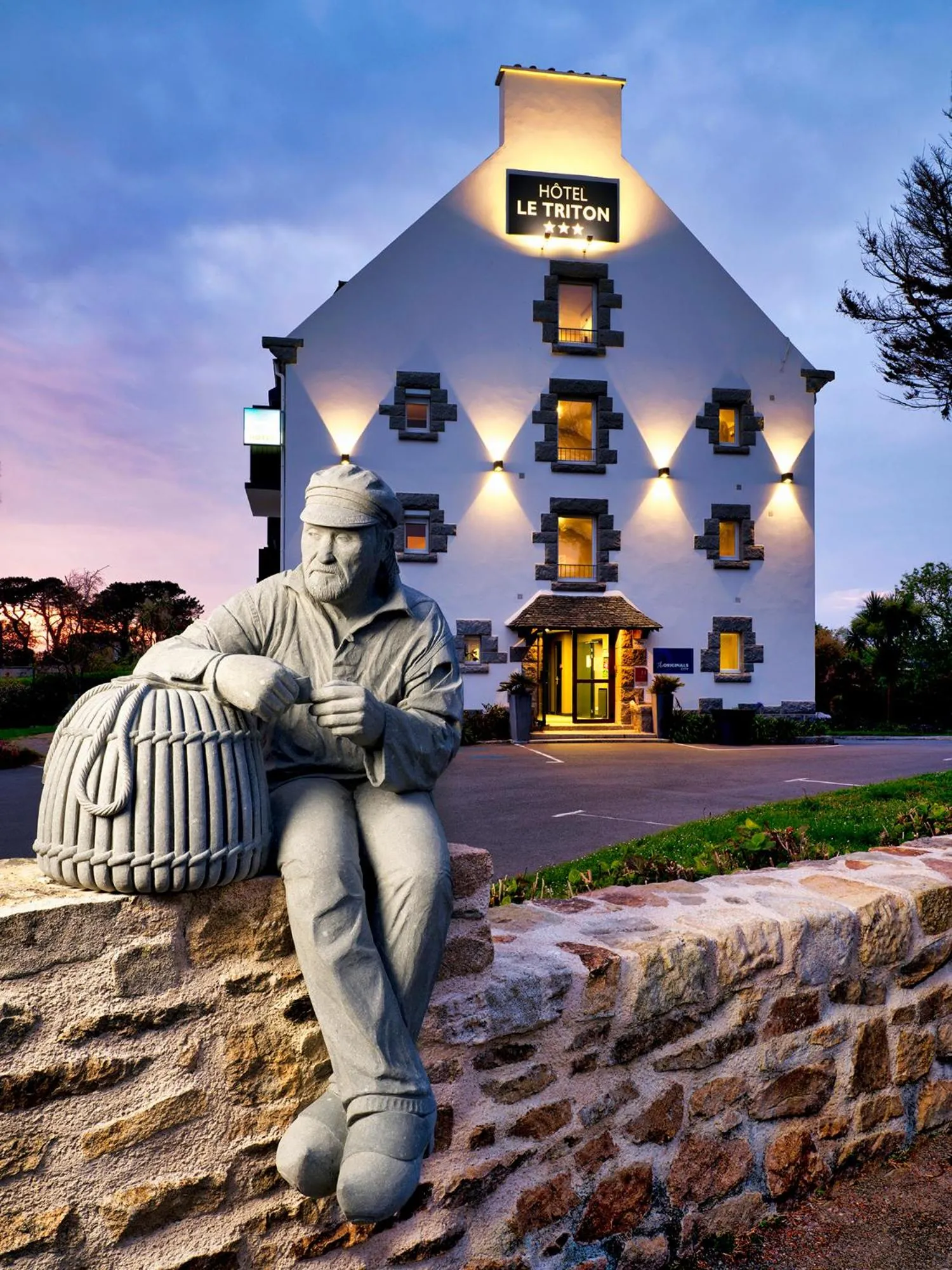 Property building in The Originals City, Hôtel Armen Le Triton, Roscoff