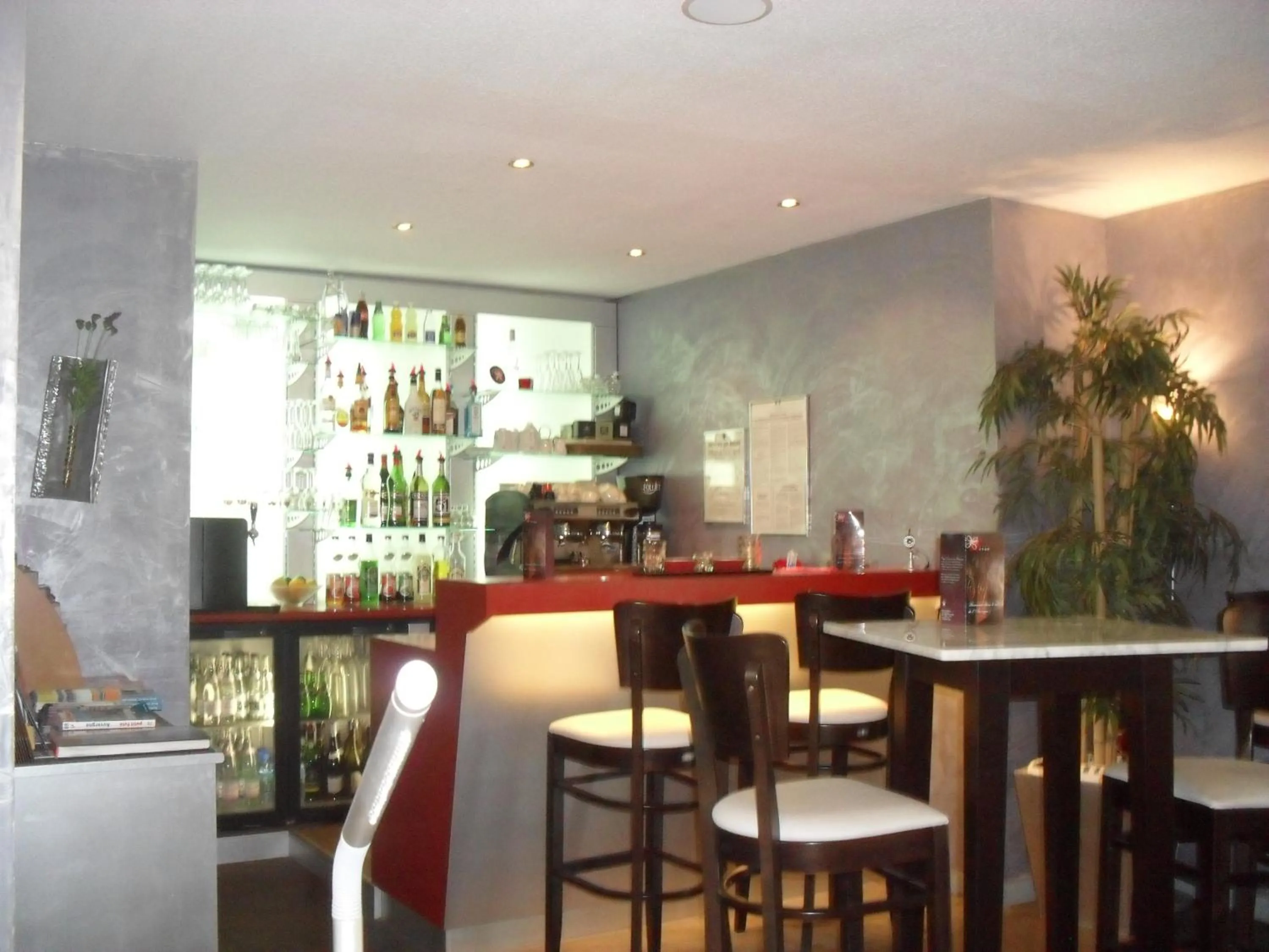 Lobby or reception in Hôtel Evan