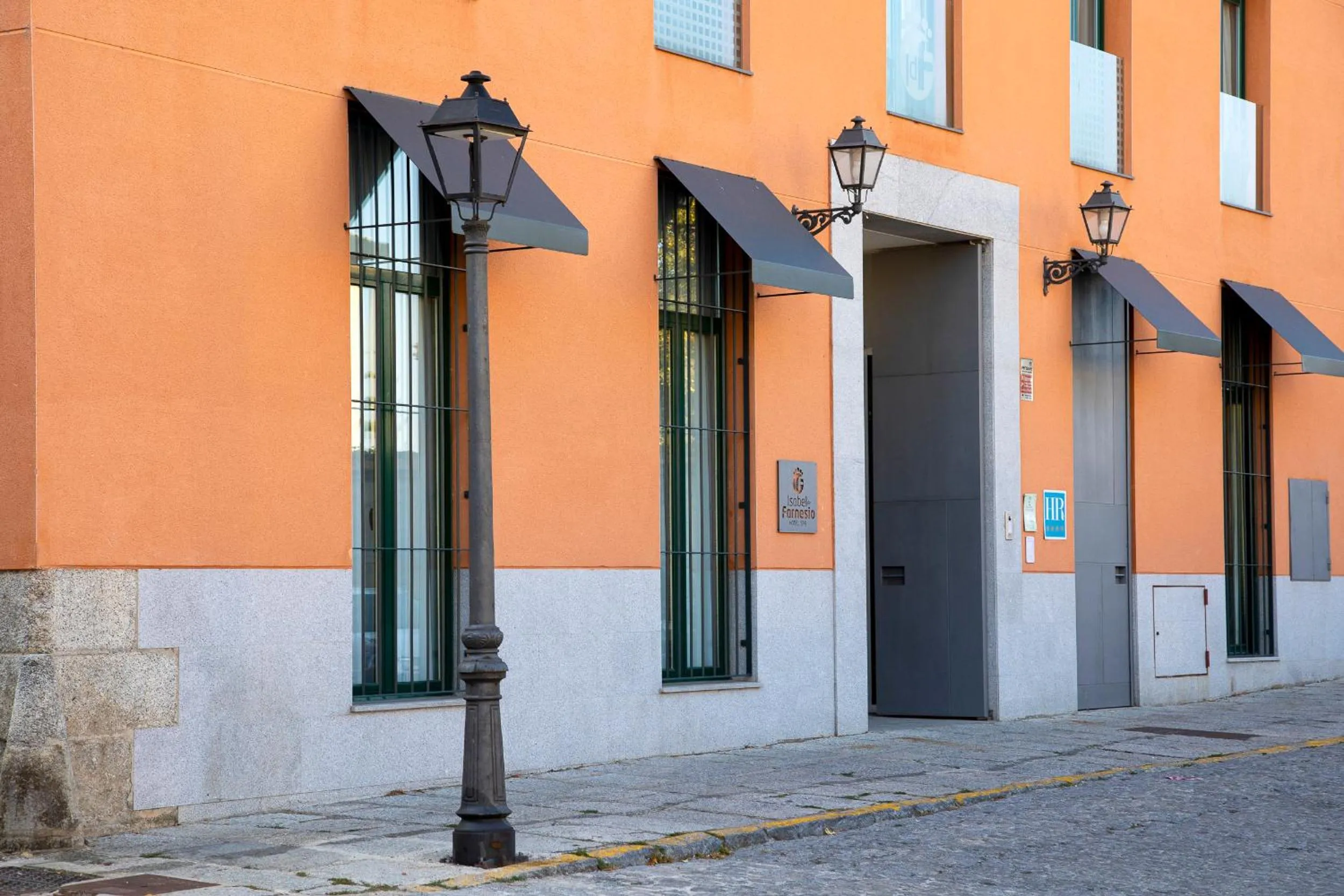 Property building in Hotel AR Isabel de Farnesio