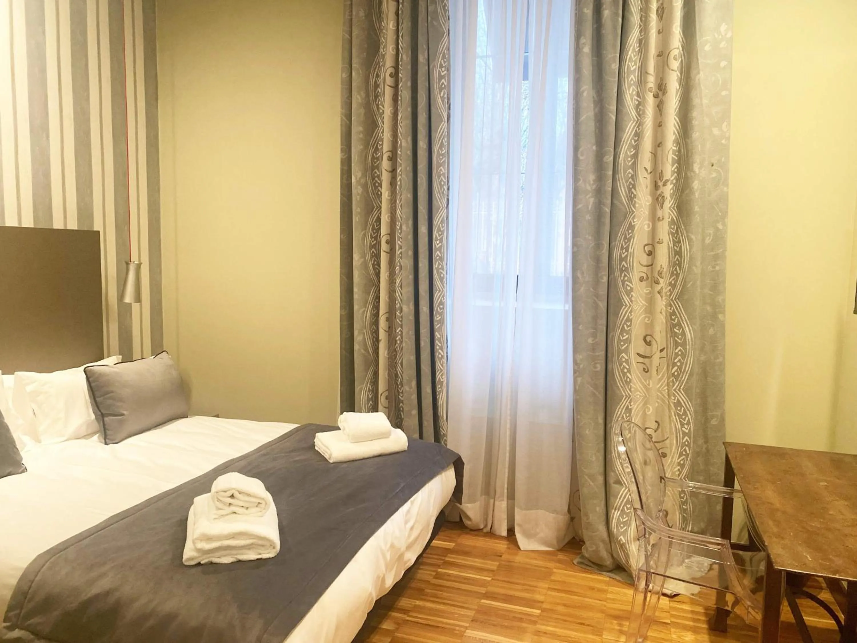 Bed in Hotel AR Isabel de Farnesio