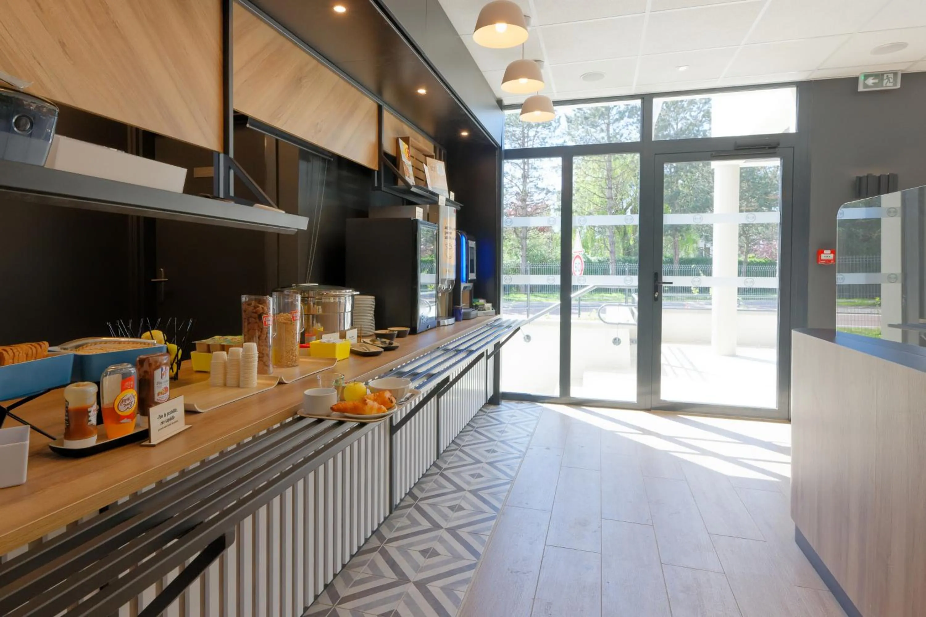 Buffet breakfast in B&B HOTEL Le Touquet