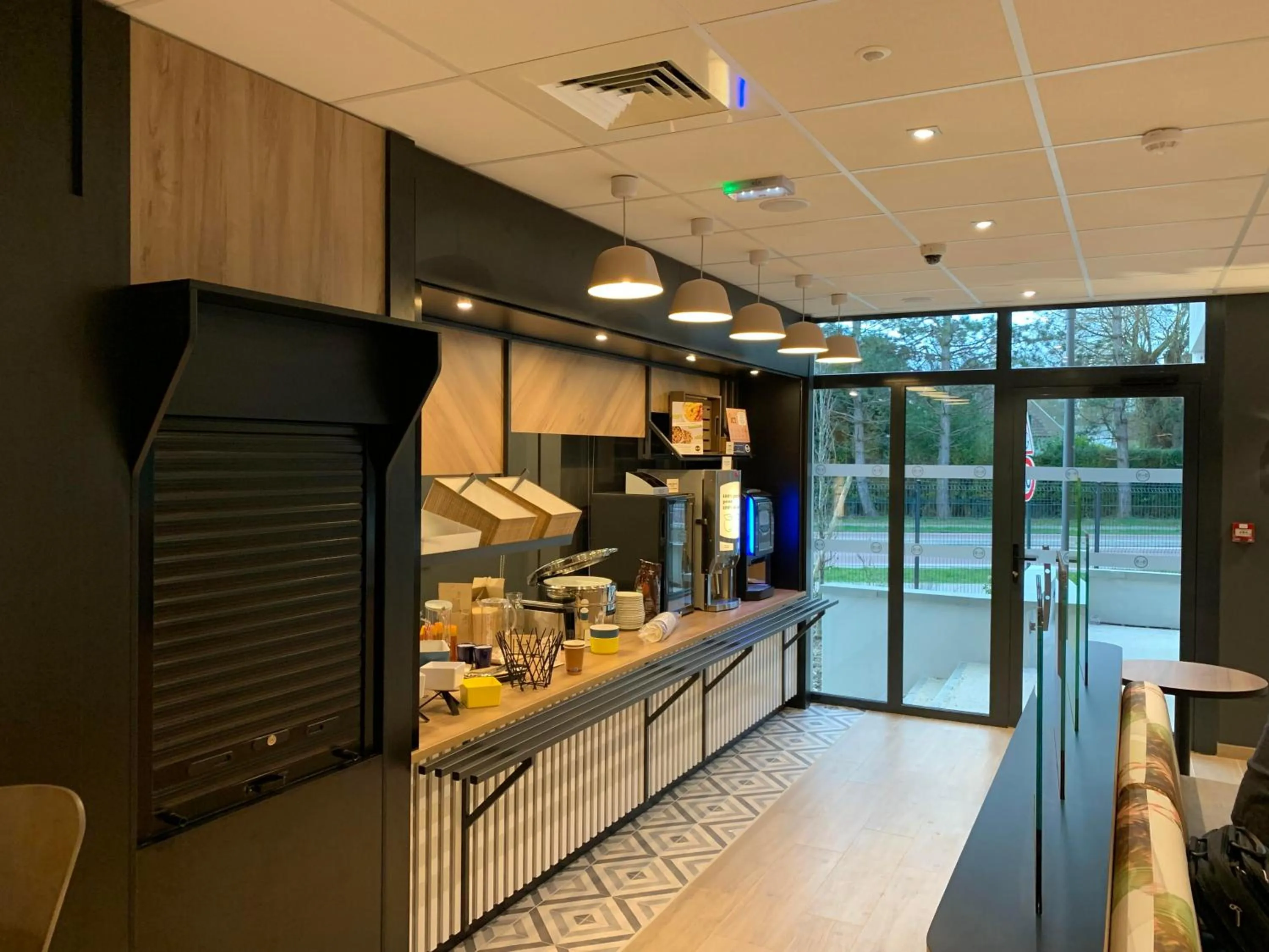 Breakfast in B&B HOTEL Le Touquet