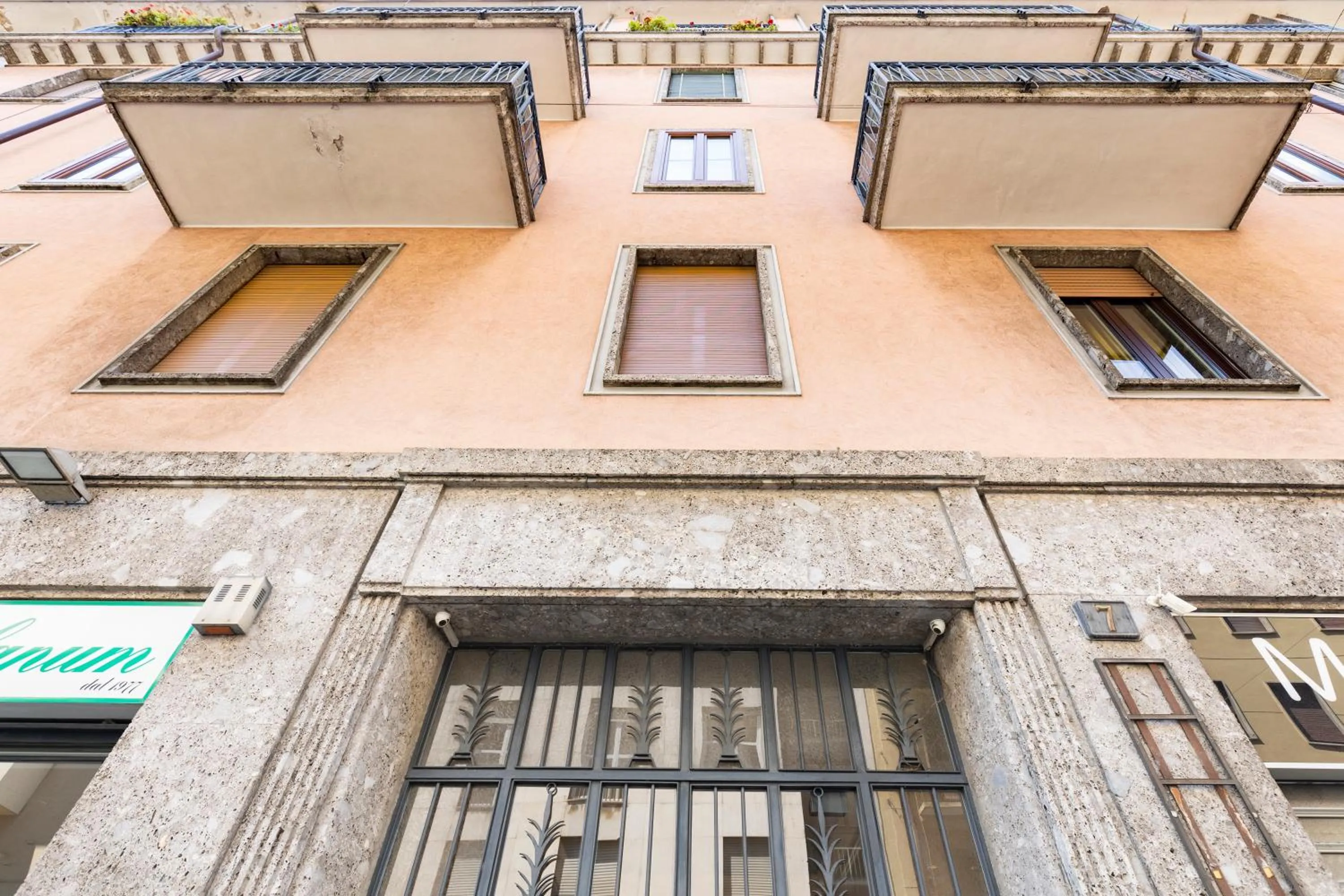 Property building in Dream Experience - Garibaldi