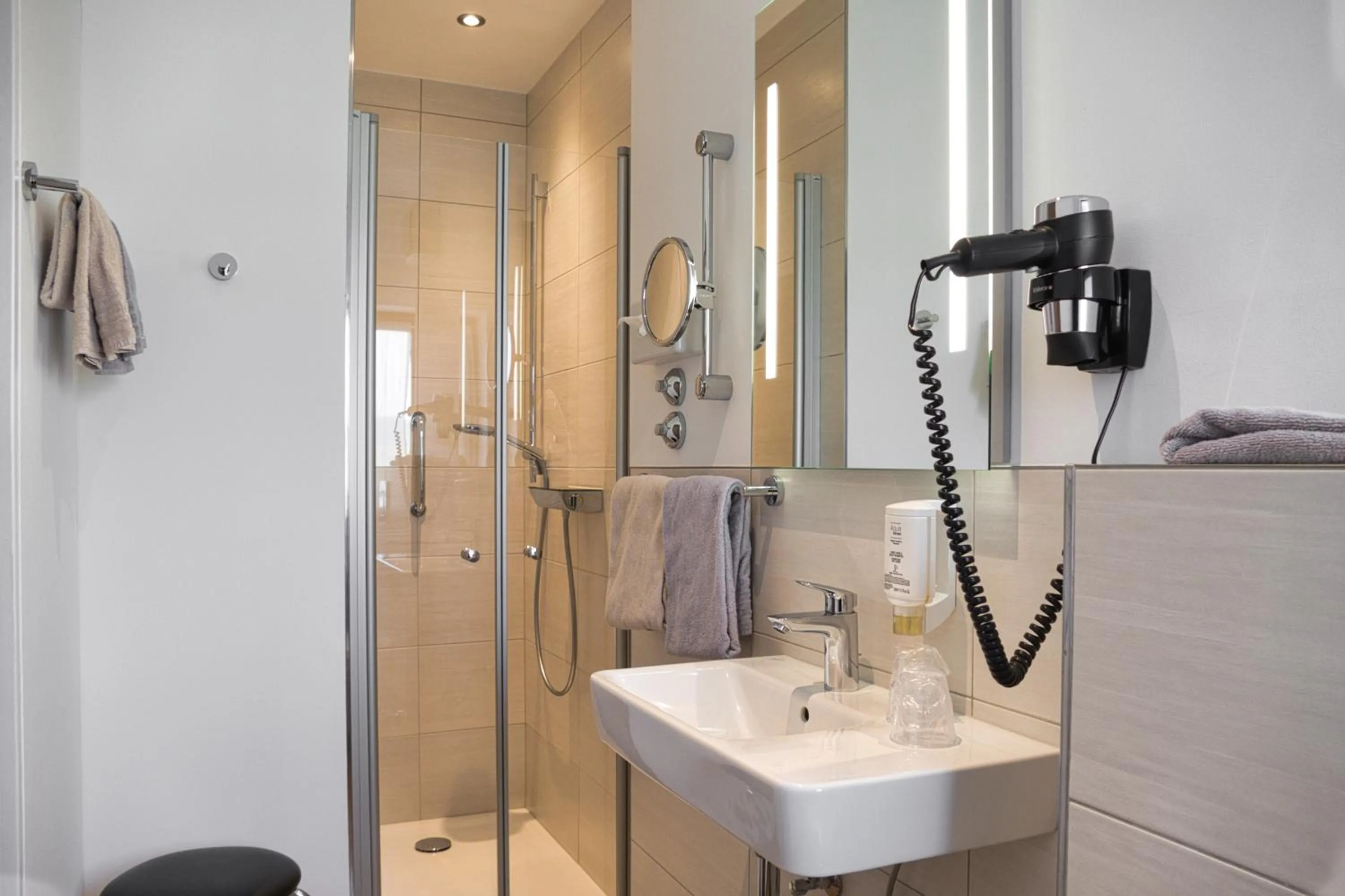 Photo of the whole room in Höhenhotel & Restaurant Kalikutt