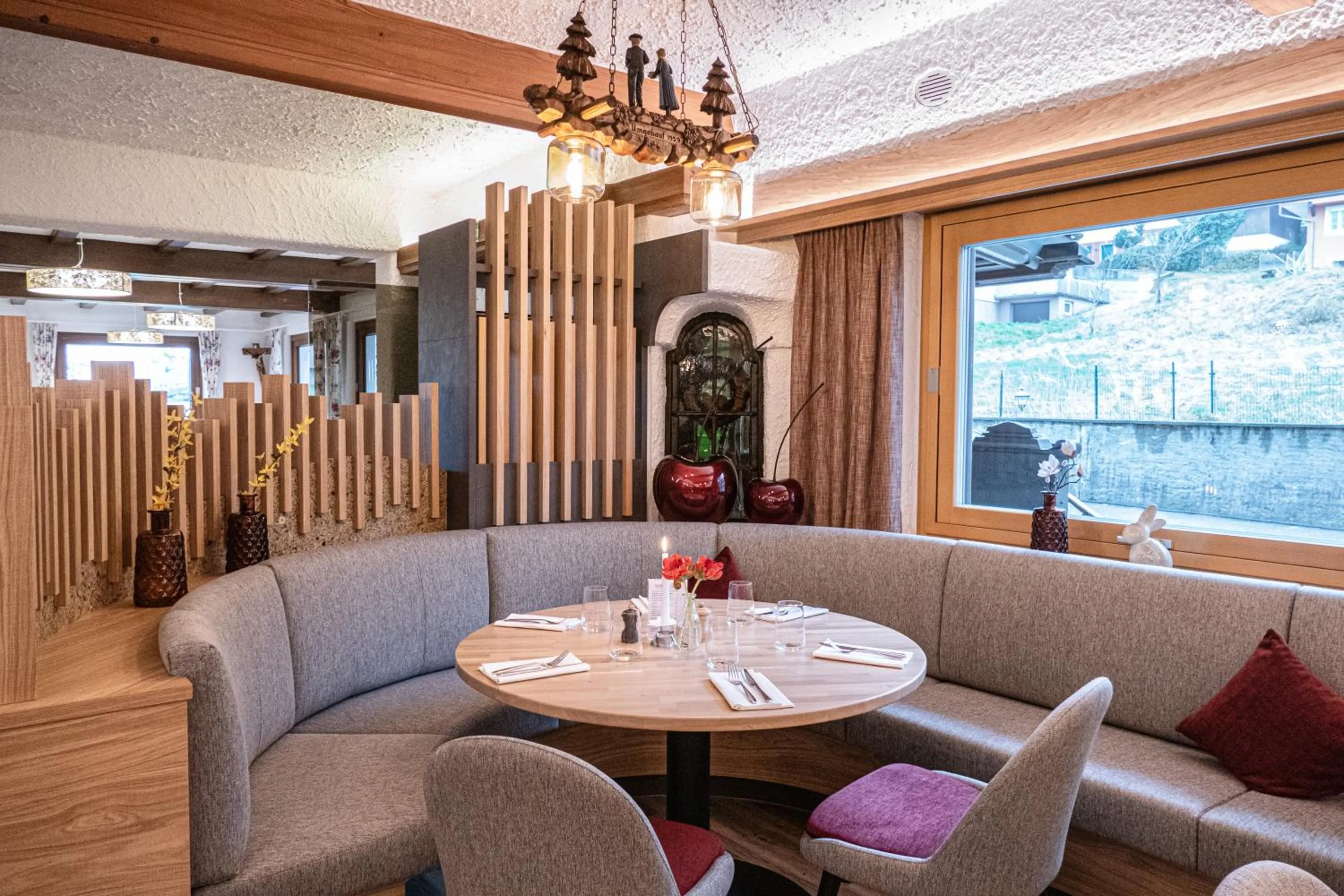 Restaurant/places to eat in Höhenhotel & Restaurant Kalikutt