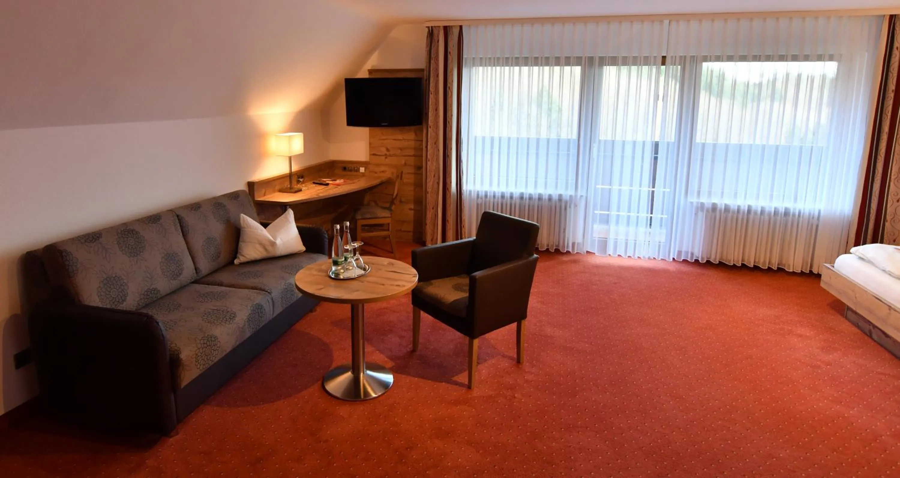 TV and multimedia, Bed in Höhenhotel & Restaurant Kalikutt