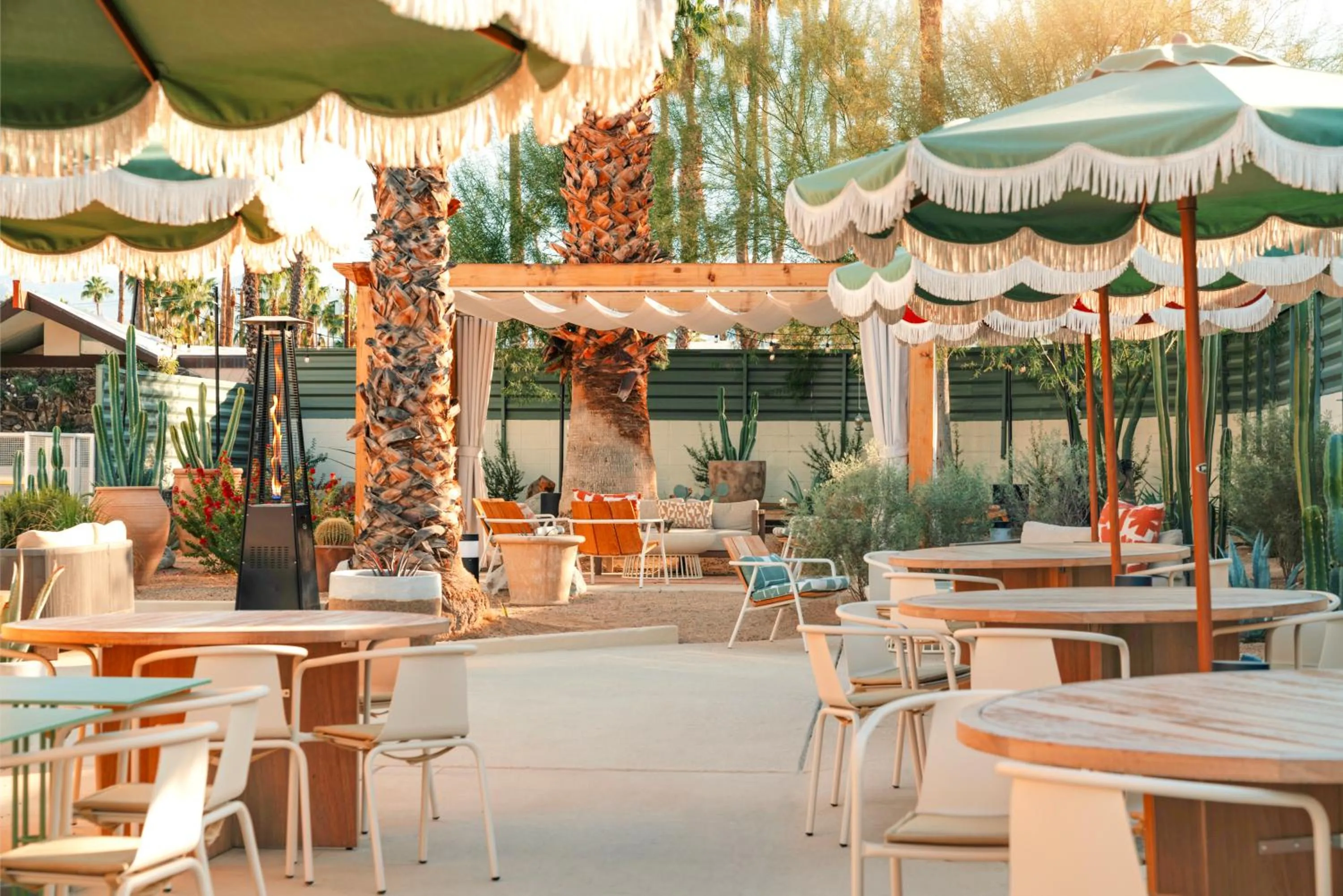 Restaurant/places to eat in Life House, Palm Springs