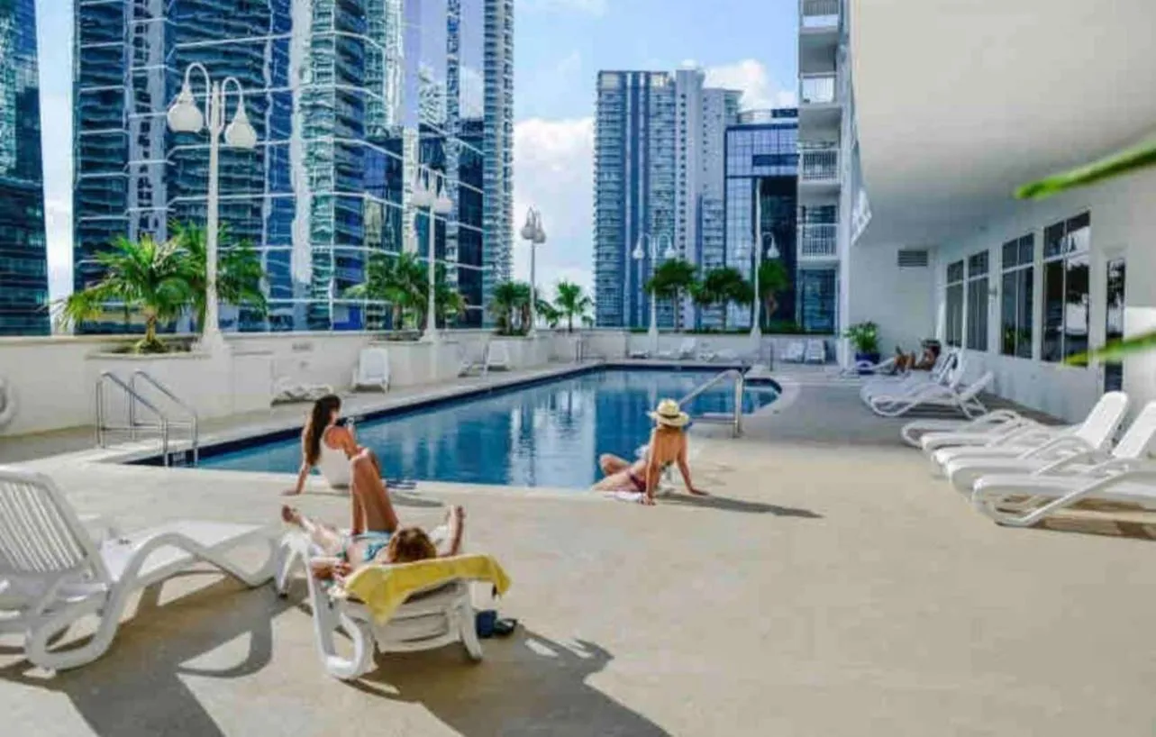 Swimming pool in LUXURIOUS 1BR HIGH RISE CONDO BRICKELL-Free Parking