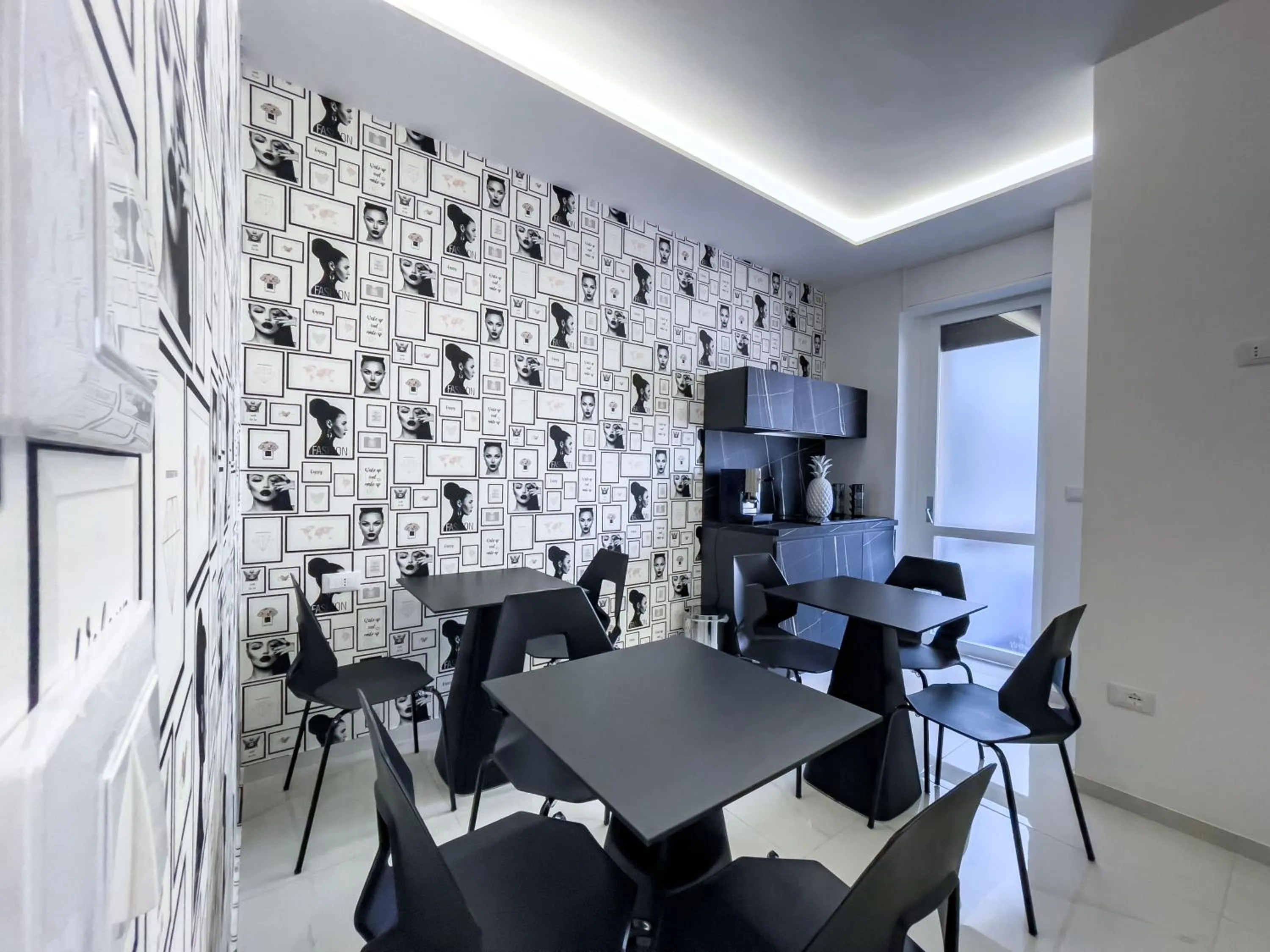 DISTINTO SUITE & ROOMS