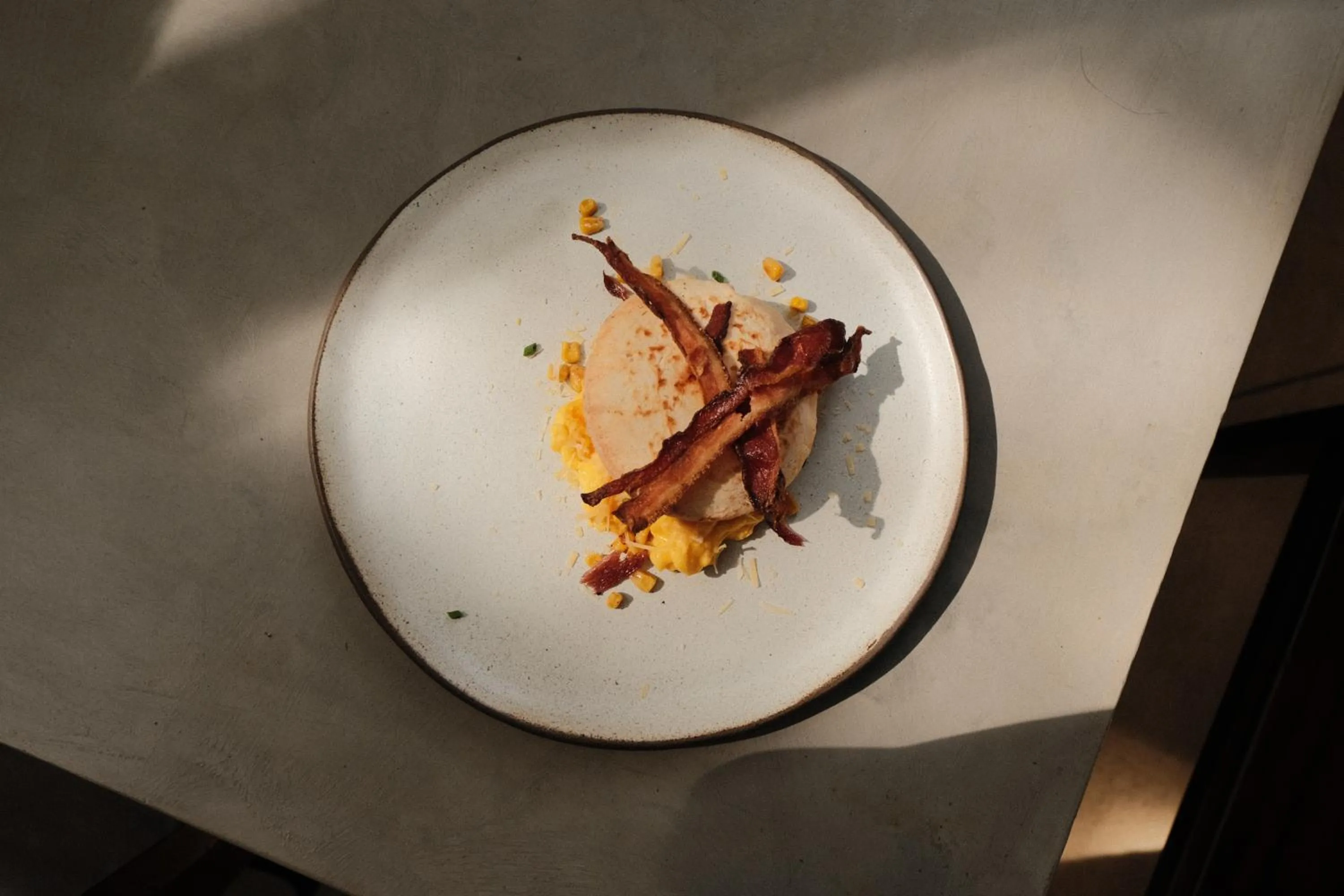 Restaurant/places to eat in Sui Boutique Hotel