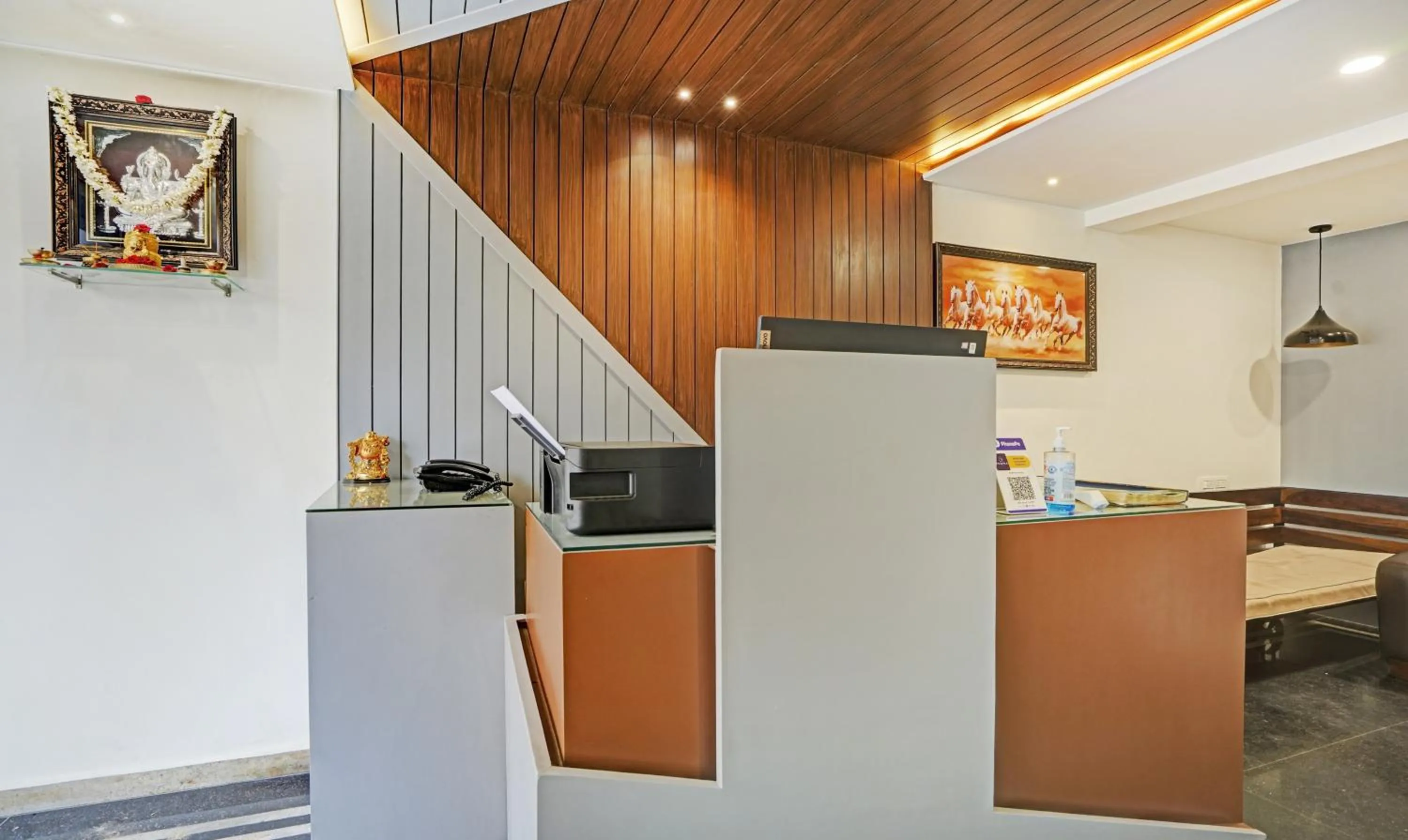 Lobby or reception in Itsy Hotels Purple Suites