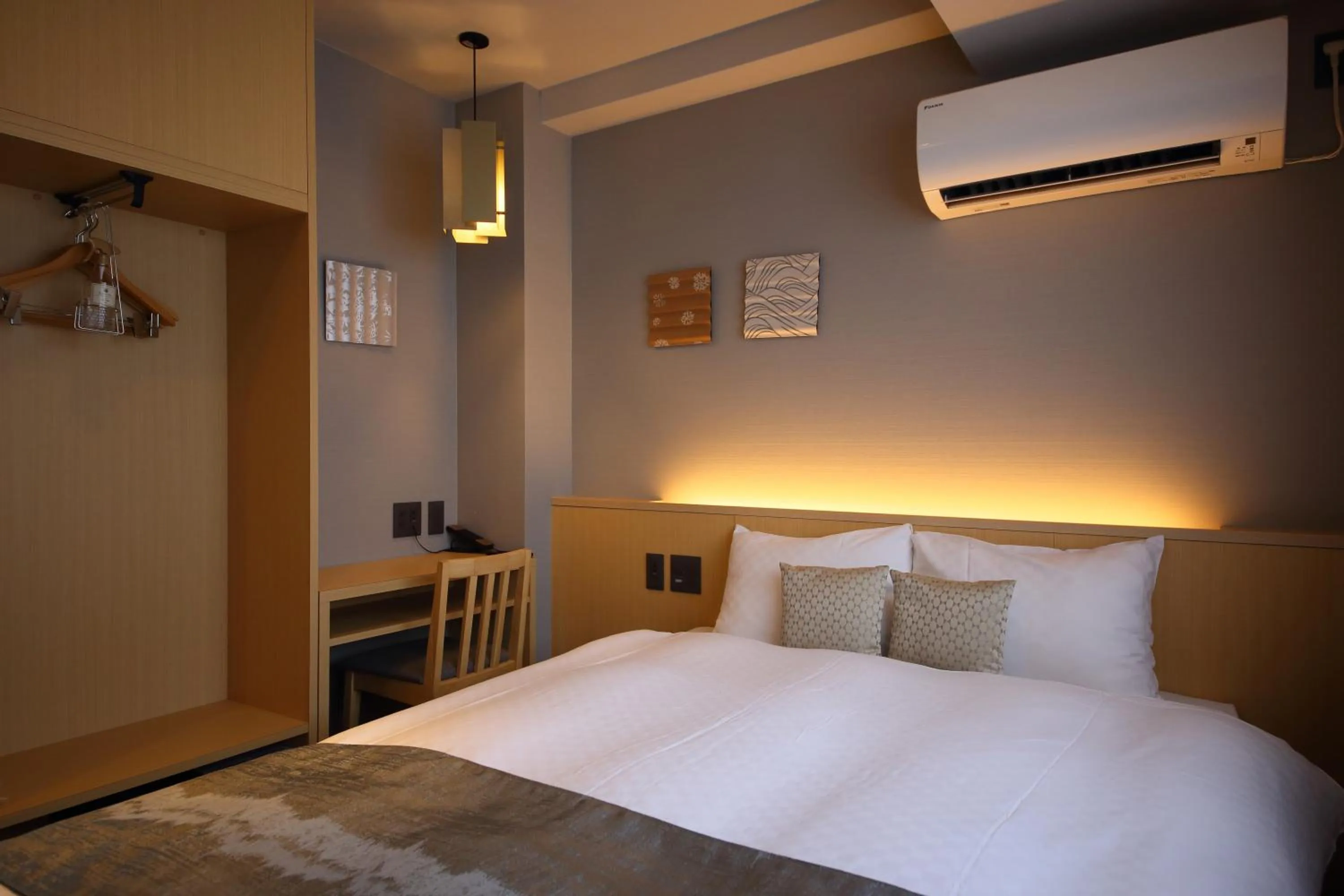 Bed in KYOTO GION HOTEL