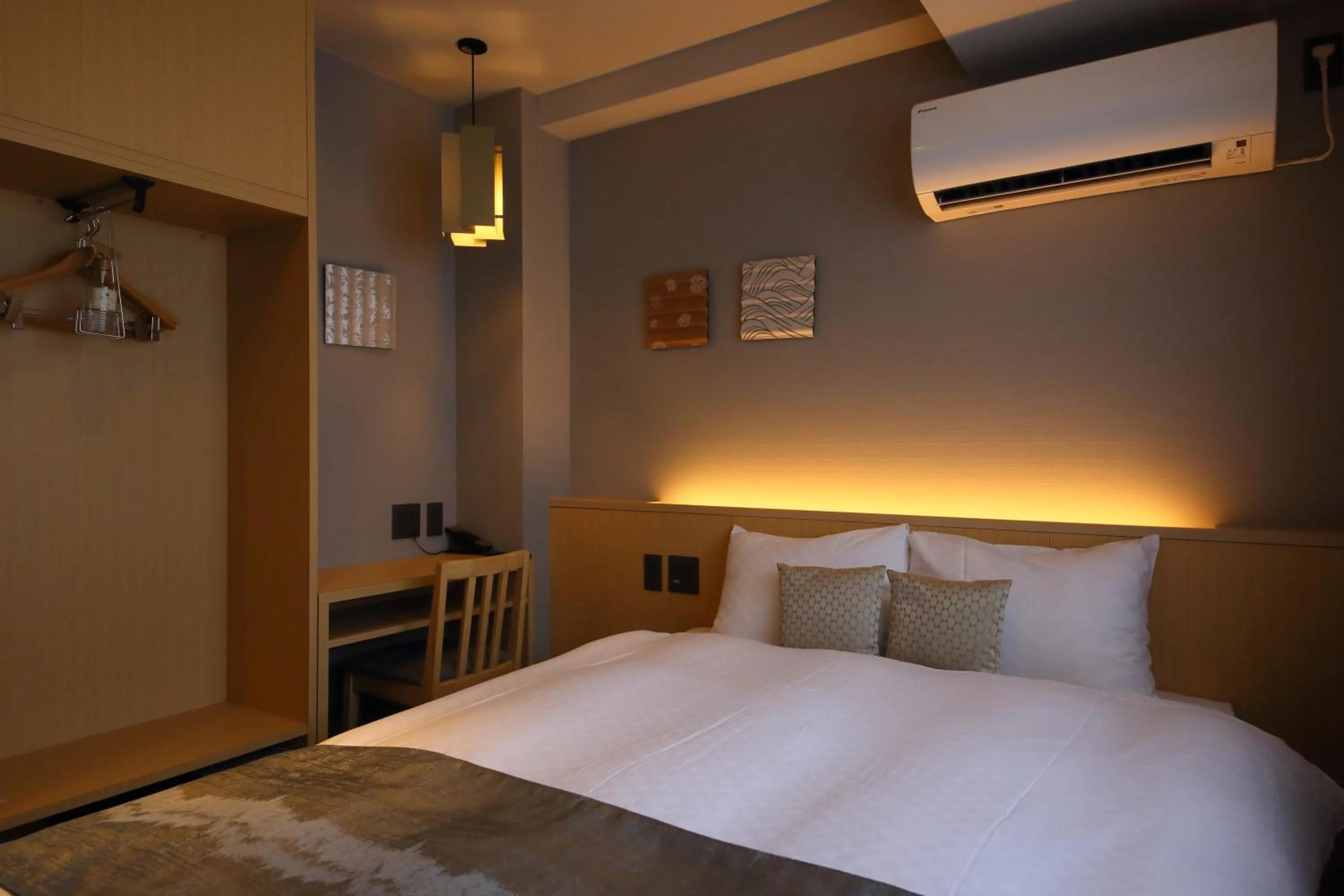 Photo of the whole room, Bed in KYOTO GION HOTEL