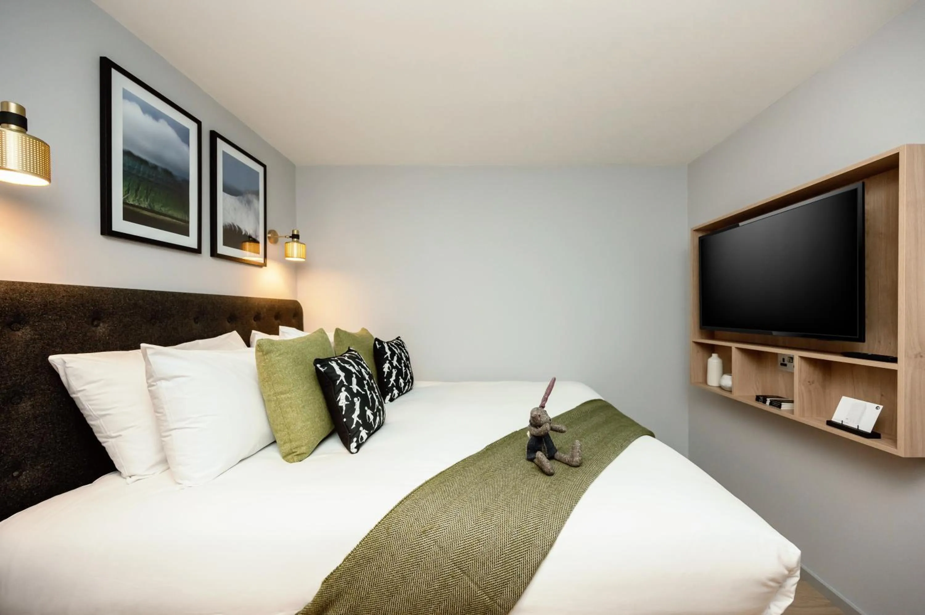 Bedroom, Bed in Wilde Aparthotels London Aldgate Tower Bridge