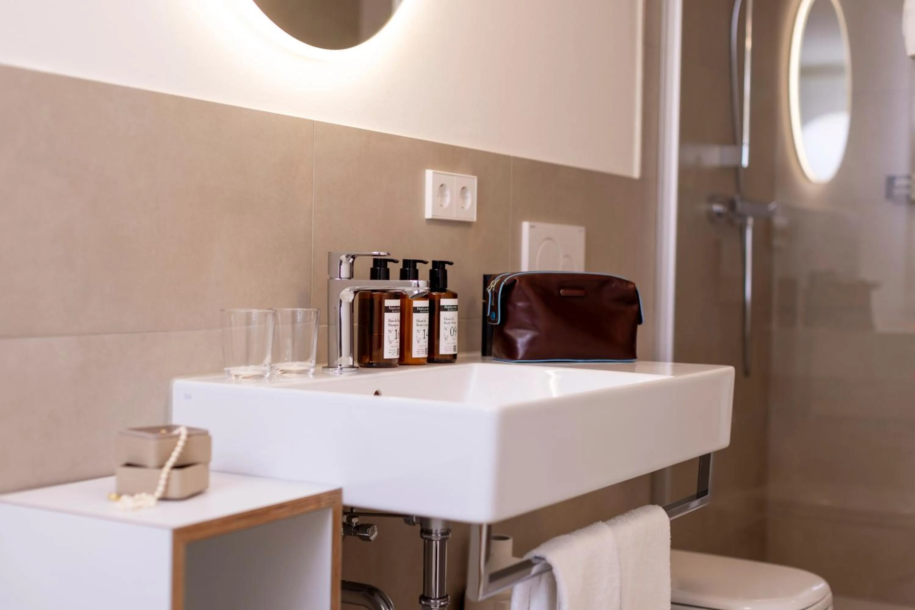 Bathroom in schlossmühle - lean luxury boutique hotel