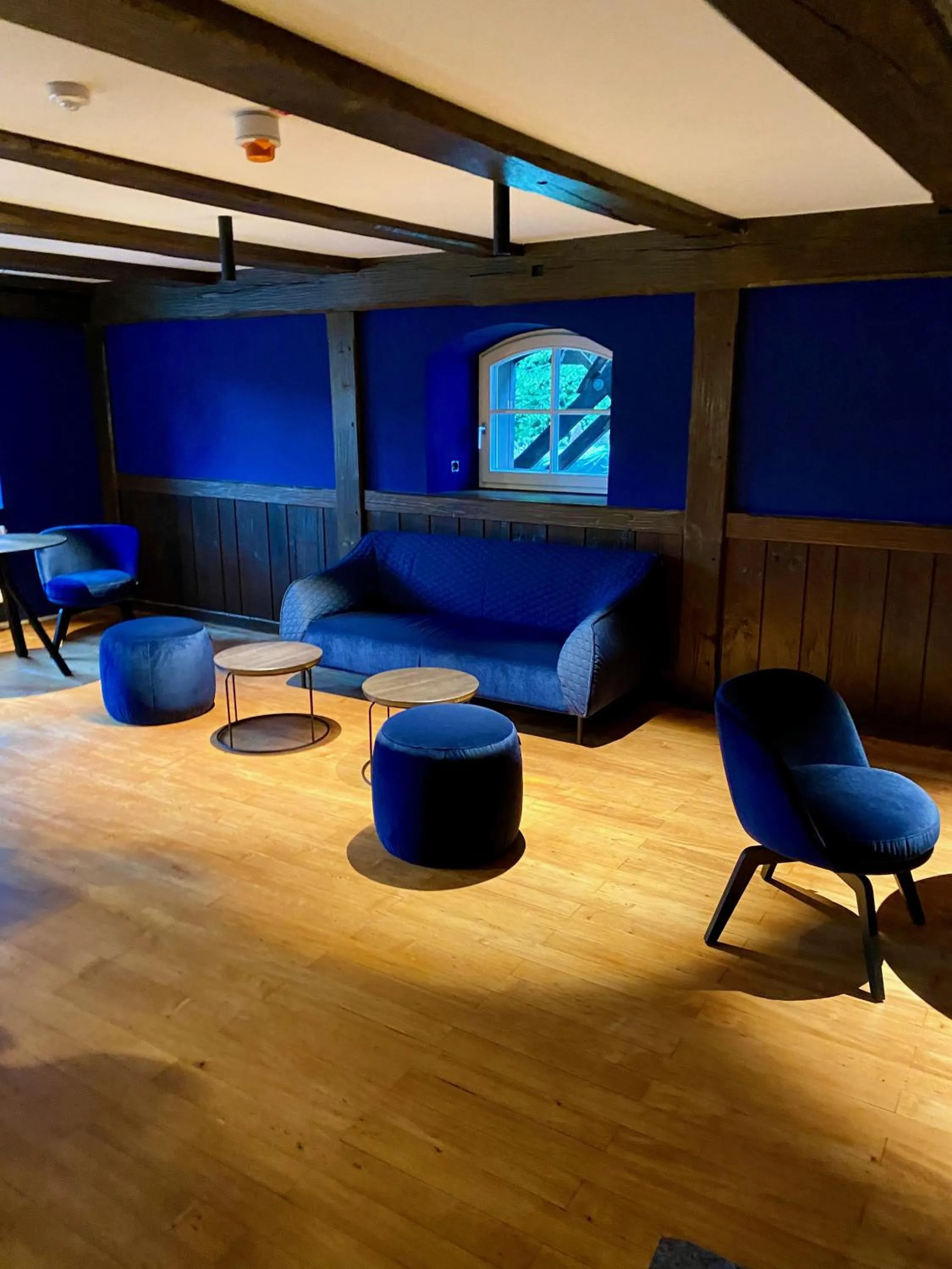 Lounge or bar in schlossmühle - lean luxury boutique hotel