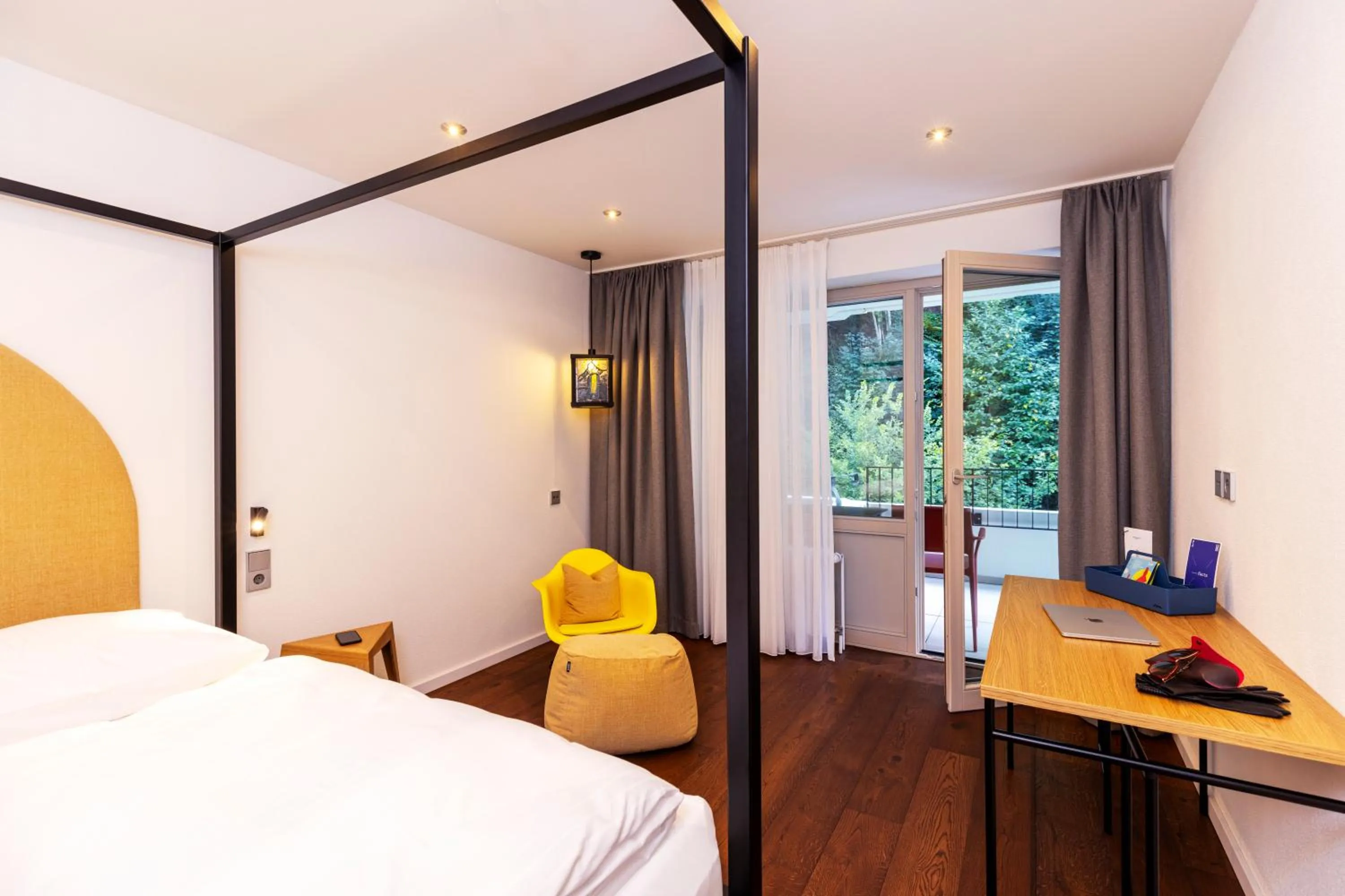 Photo of the whole room, Bed in schlossmühle - lean luxury boutique hotel