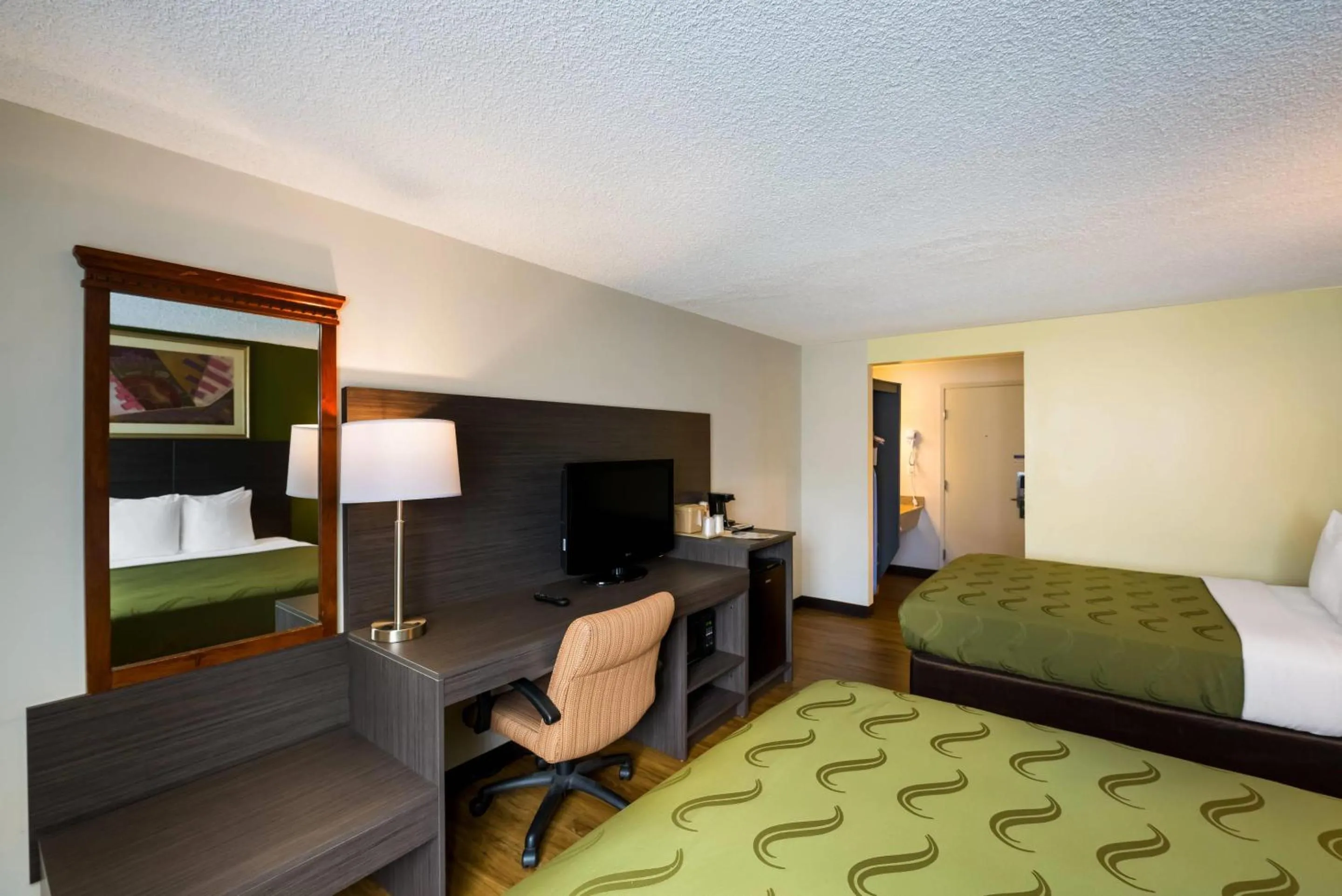 Bedroom, Bed in Quality Inn SeaTac Airport-Seattle