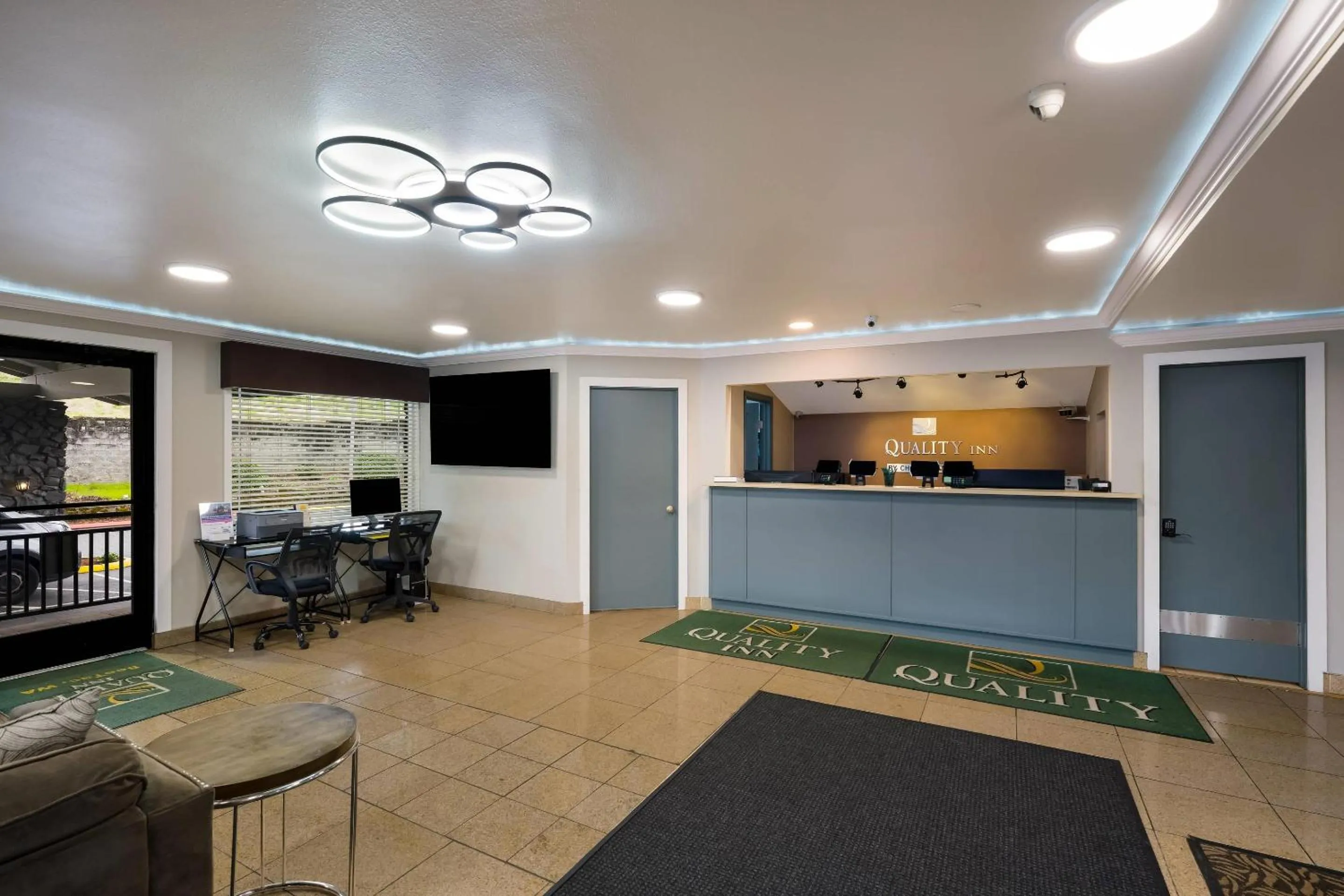 Lobby or reception in Quality Inn SeaTac Airport-Seattle