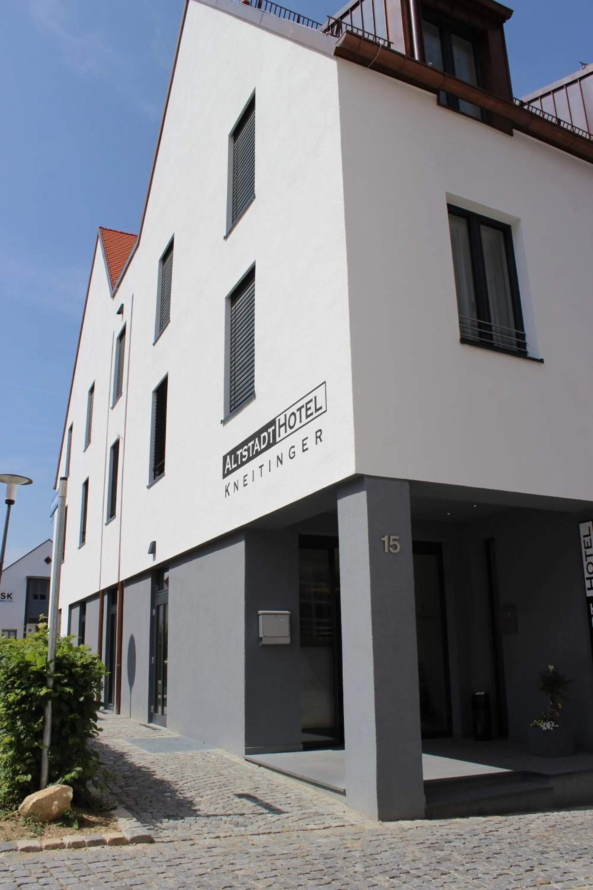 Facade/entrance in Altstadthotel Kneitinger, Abensberg