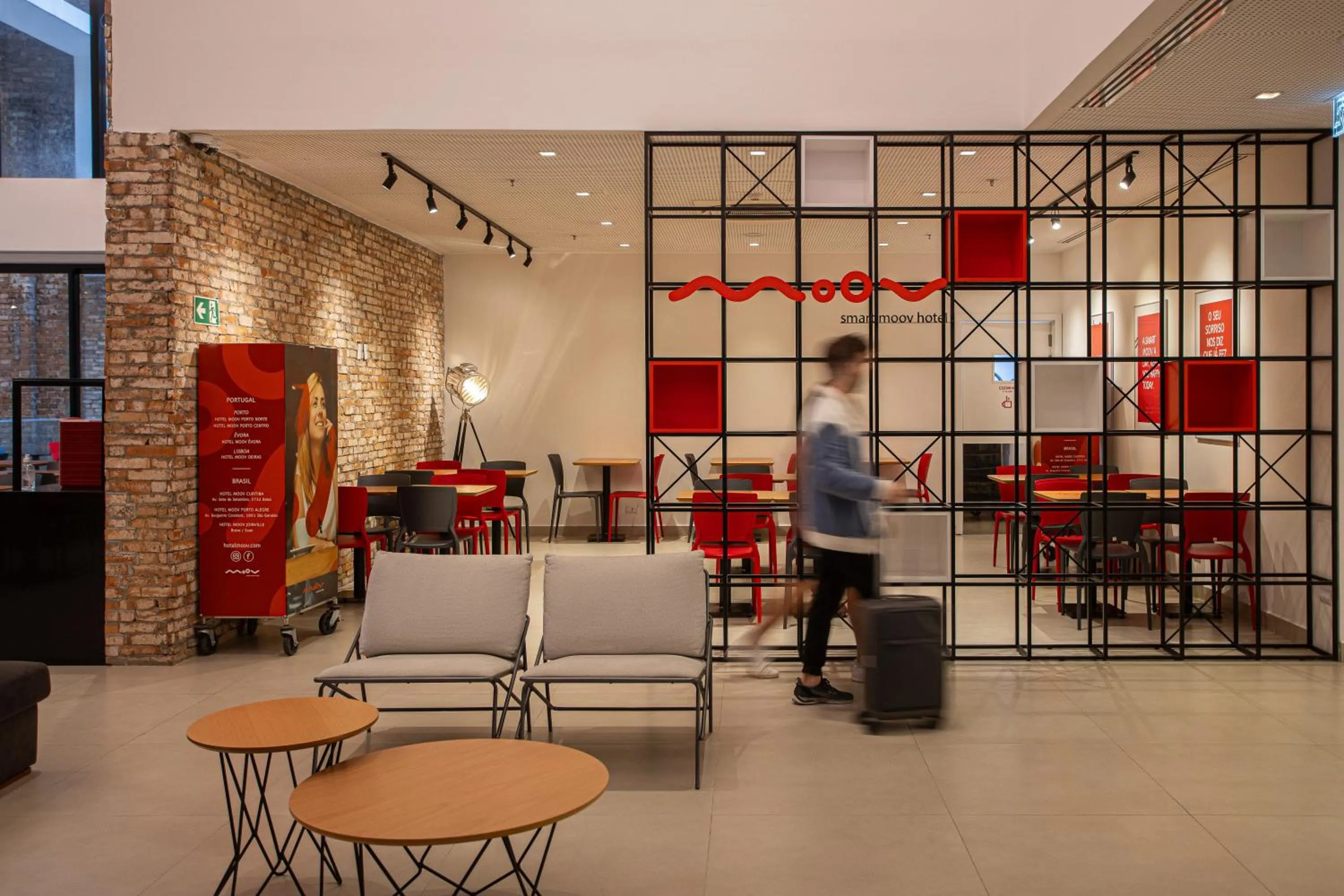 Lobby or reception in Hotel Moov Porto Alegre