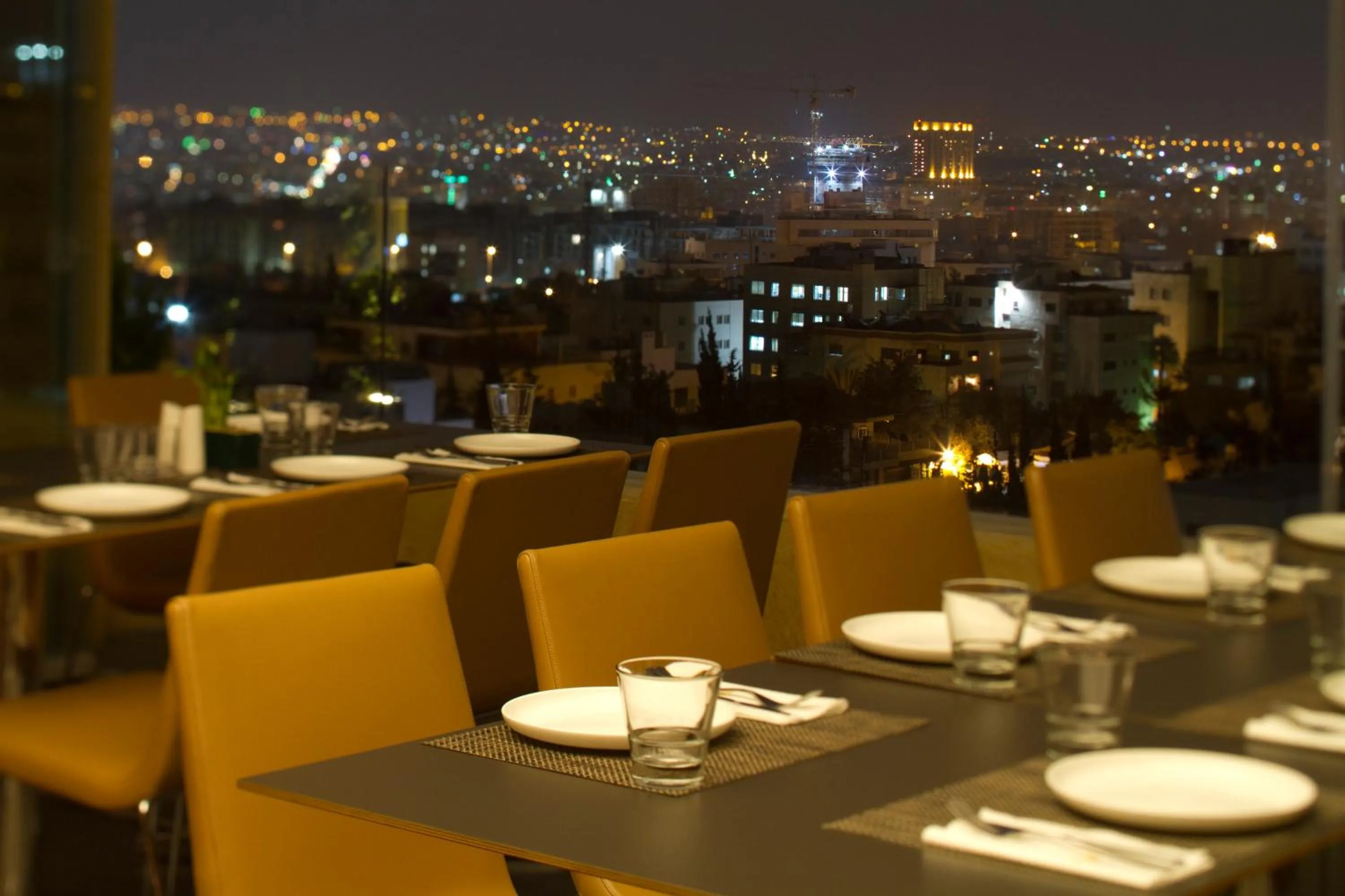 Restaurant/places to eat in AlQasr Metropole Hotel