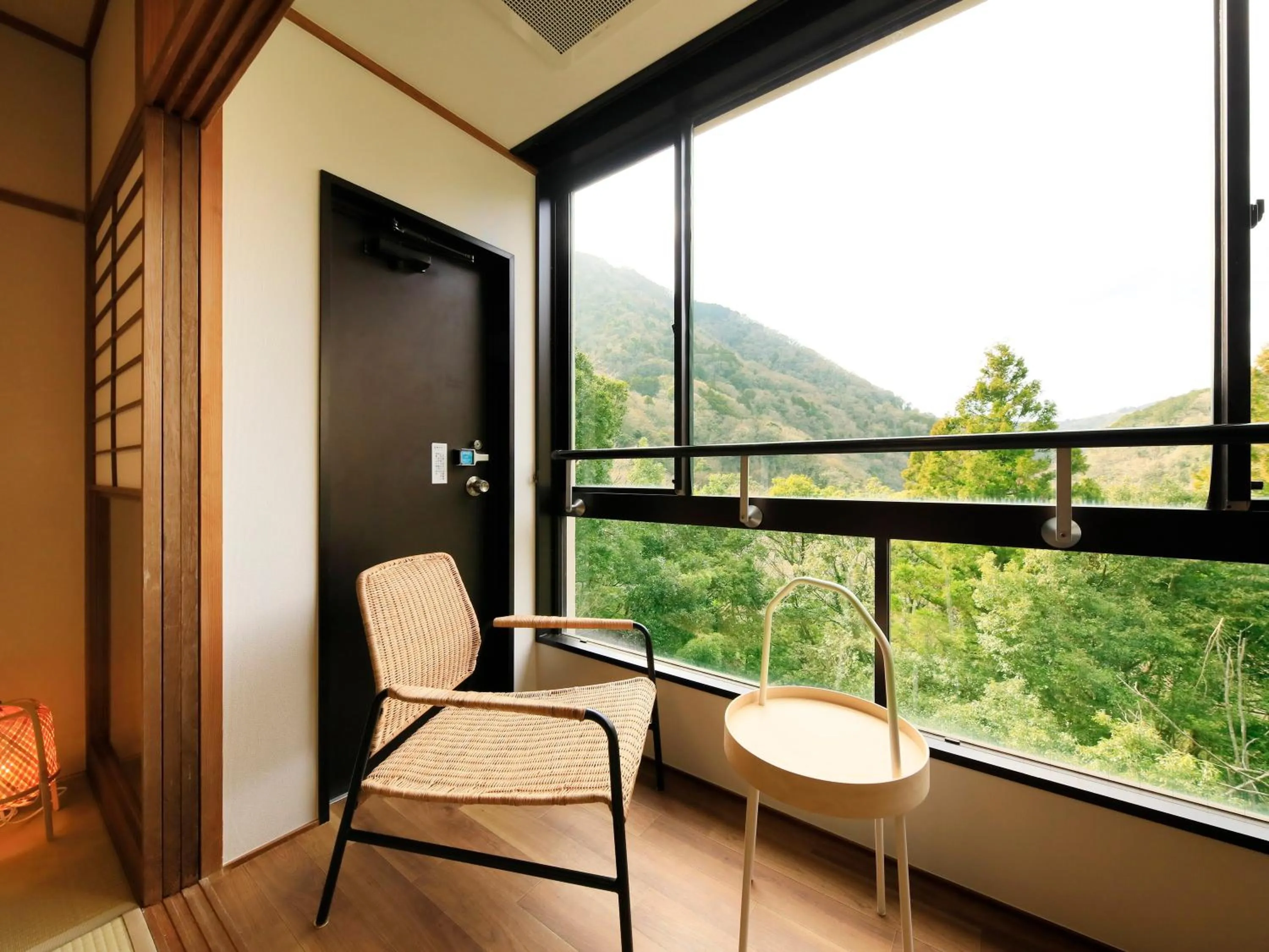 Photo of the whole room in Hot Spring Inn Hakone Suisen