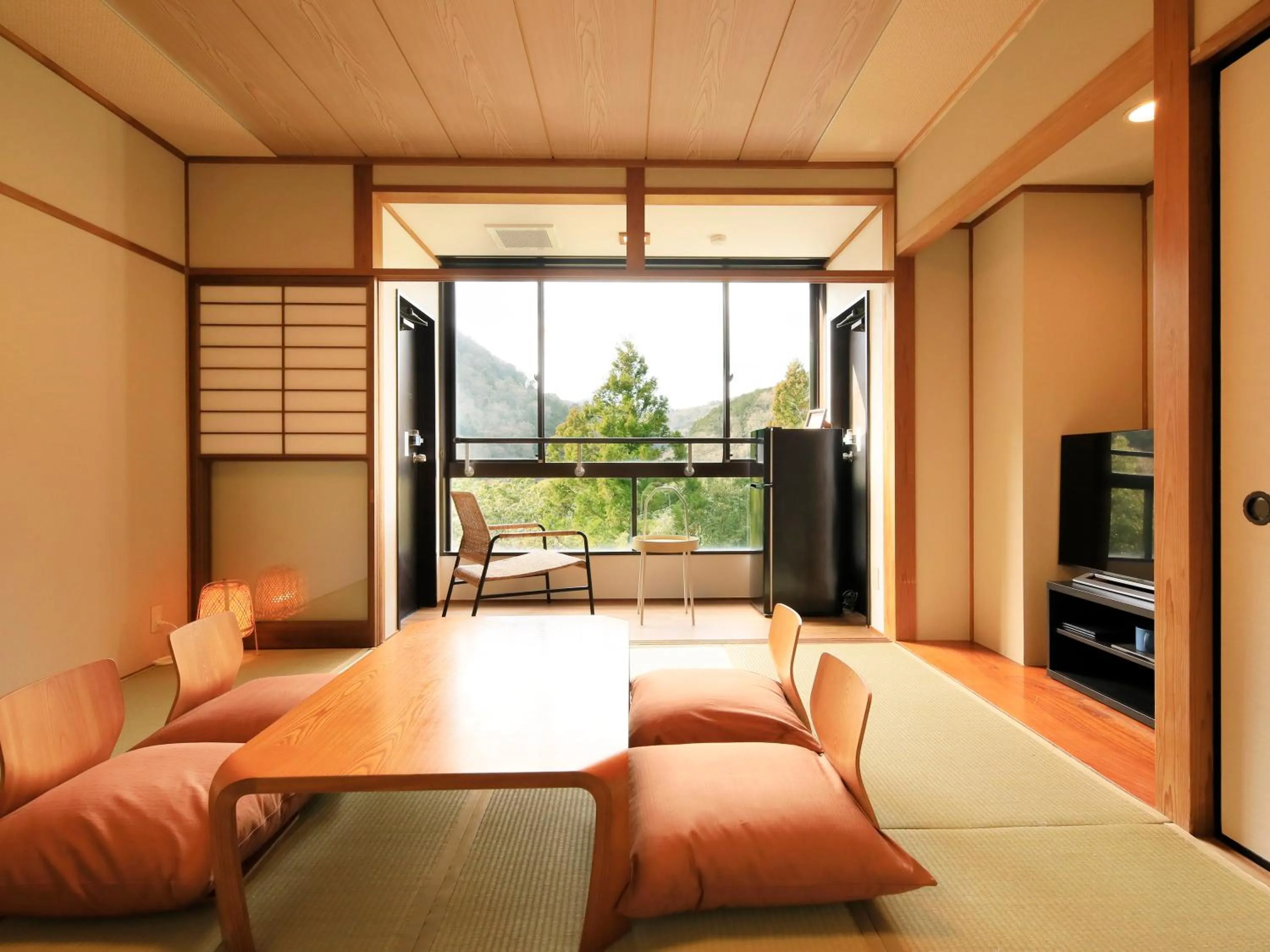 Photo of the whole room in Hot Spring Inn Hakone Suisen