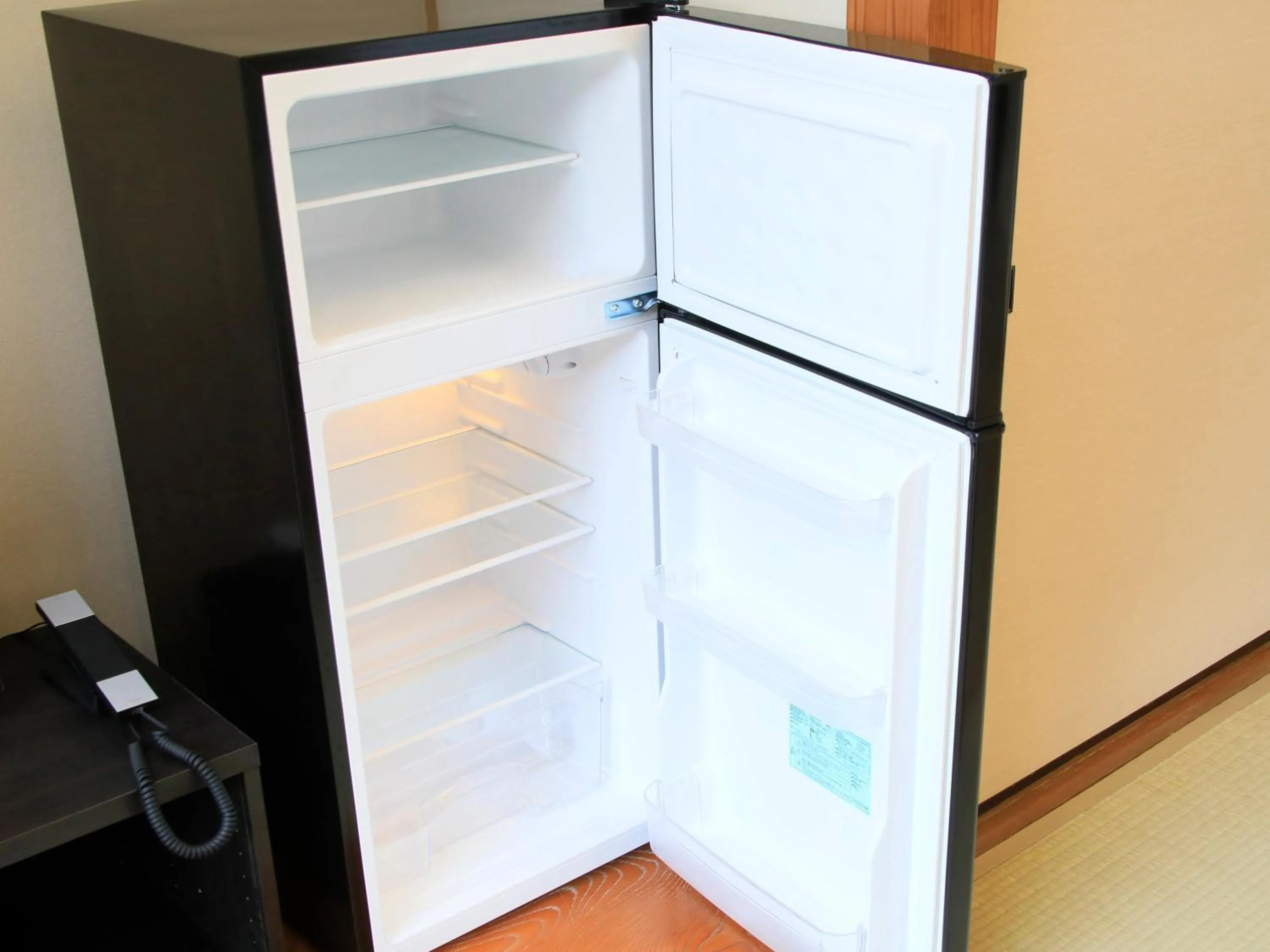 Photo of the whole room in Hot Spring Inn Hakone Suisen