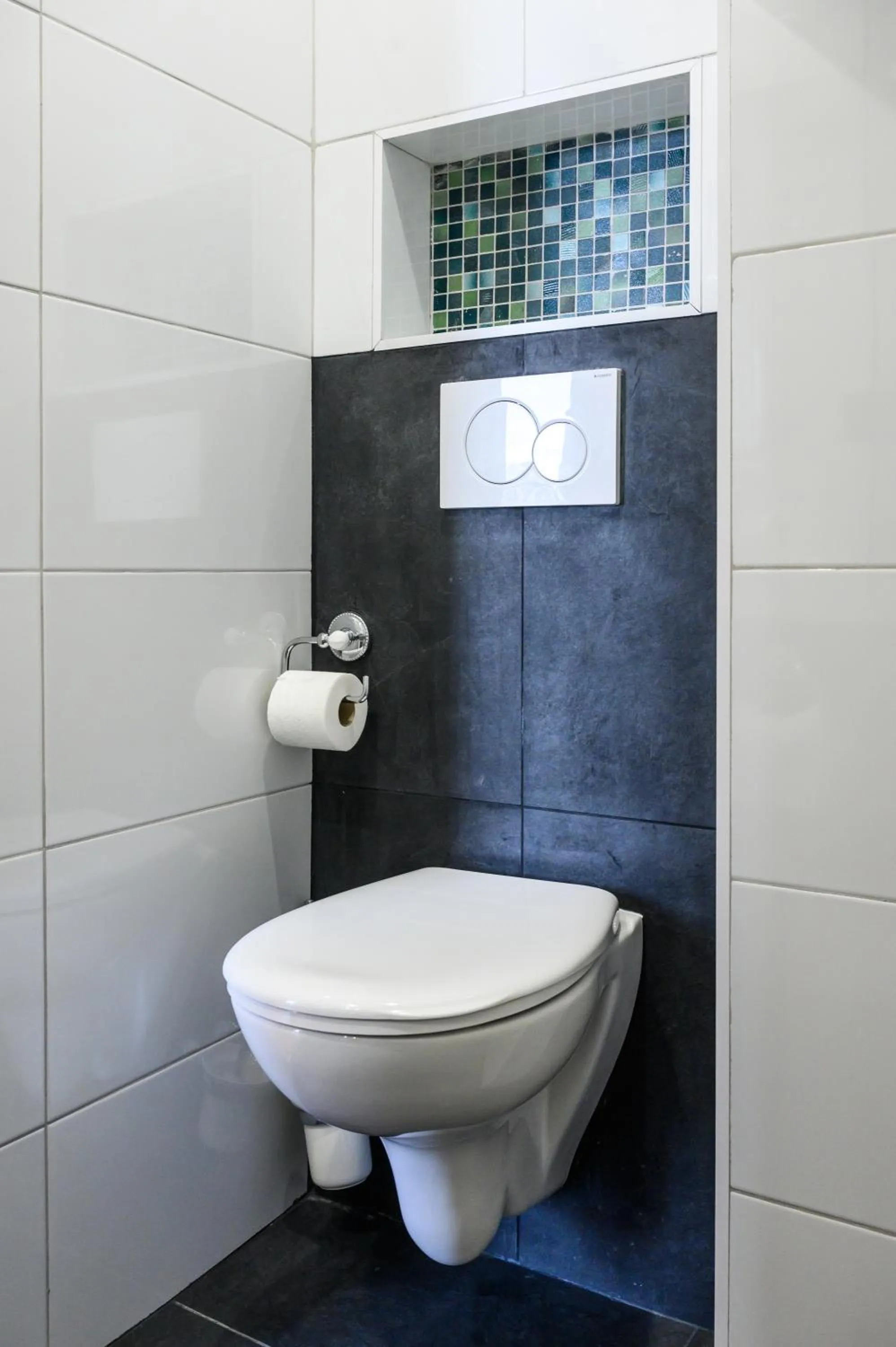 Toilet in Hôtel D'Alsace