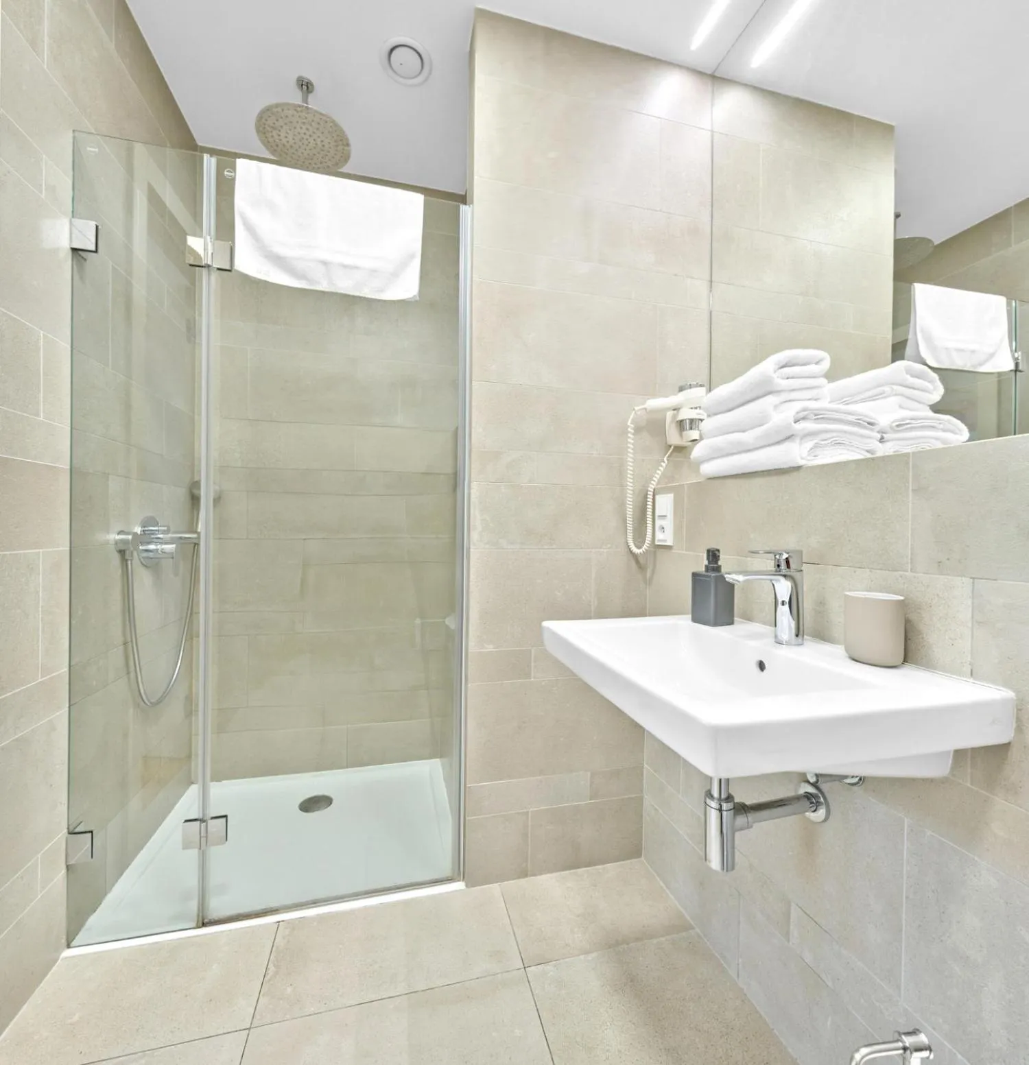 Shower in Residence Dlouha - Old Town