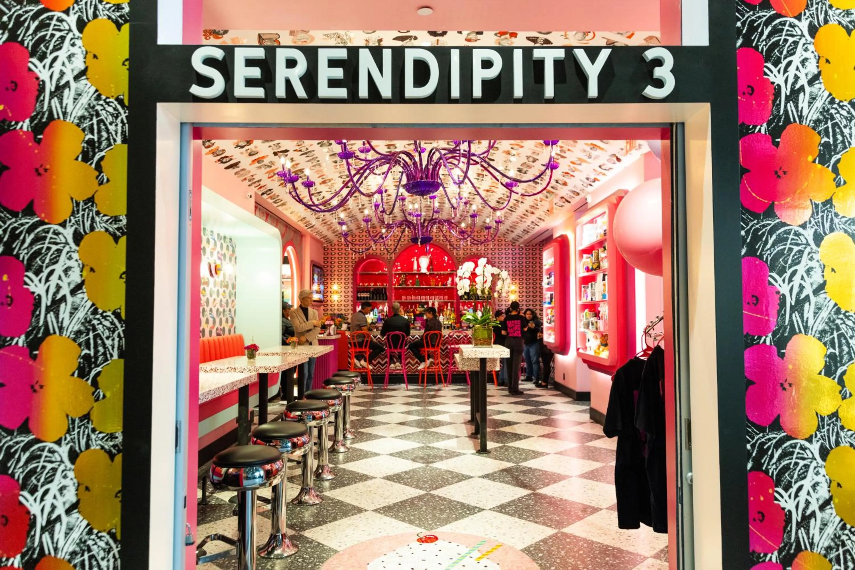 Restaurant/places to eat in OYO Times Square