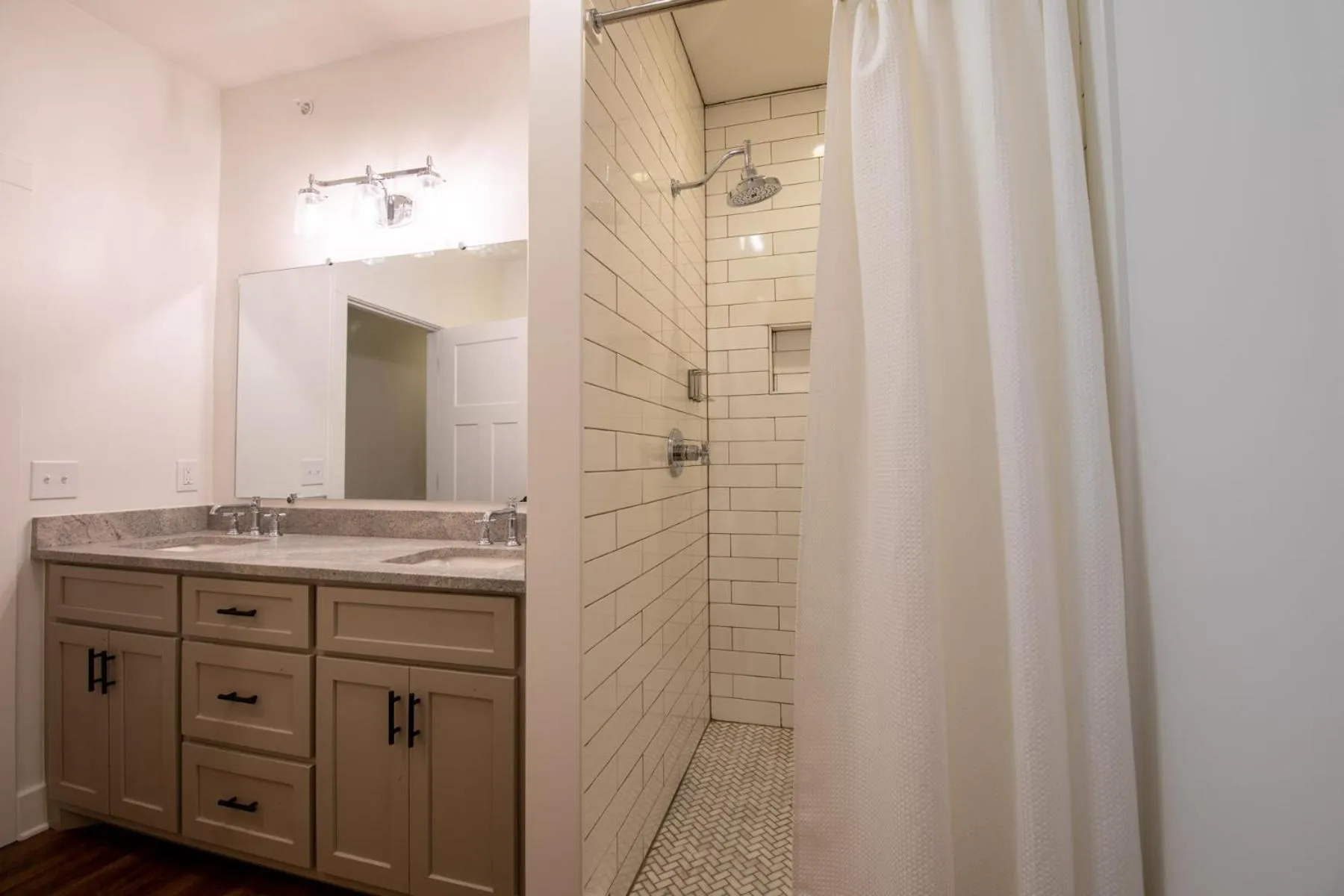 Shower in The Getaway Blowing Rock