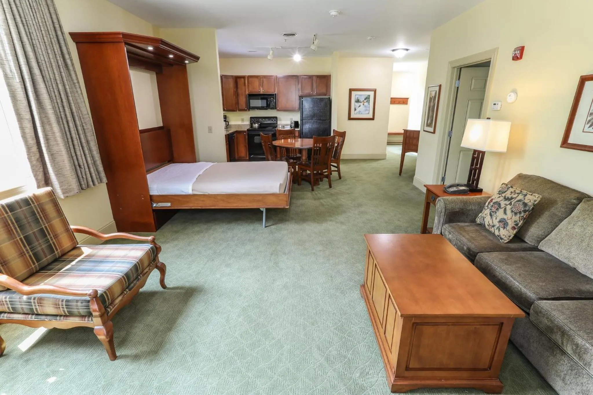 Living room, Bed in Kaatskill Mountain Club and Condos by Hunter Mountain