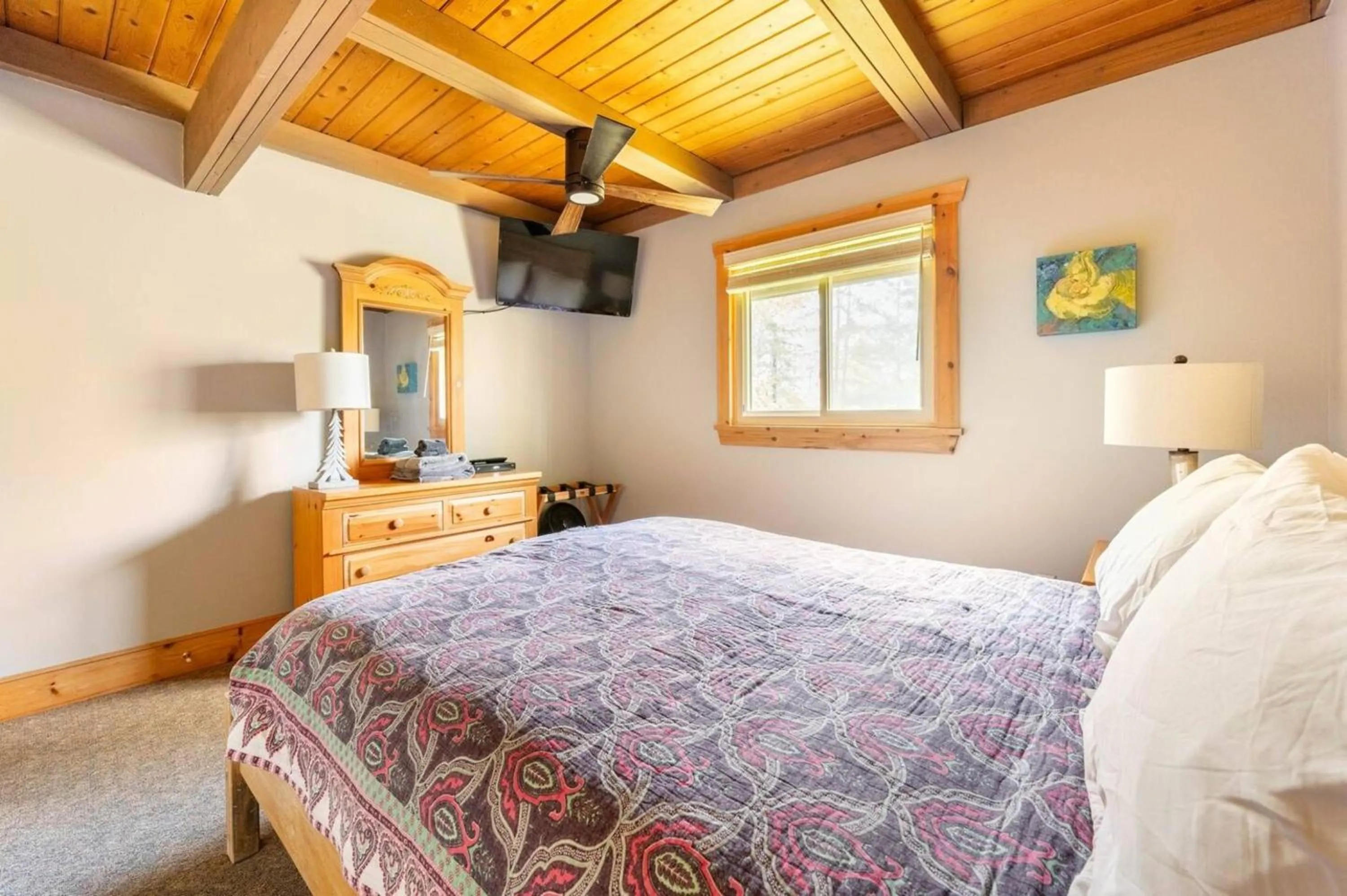 Bedroom, Bed in Kaatskill Mountain Club & Condos by Vail Resorts